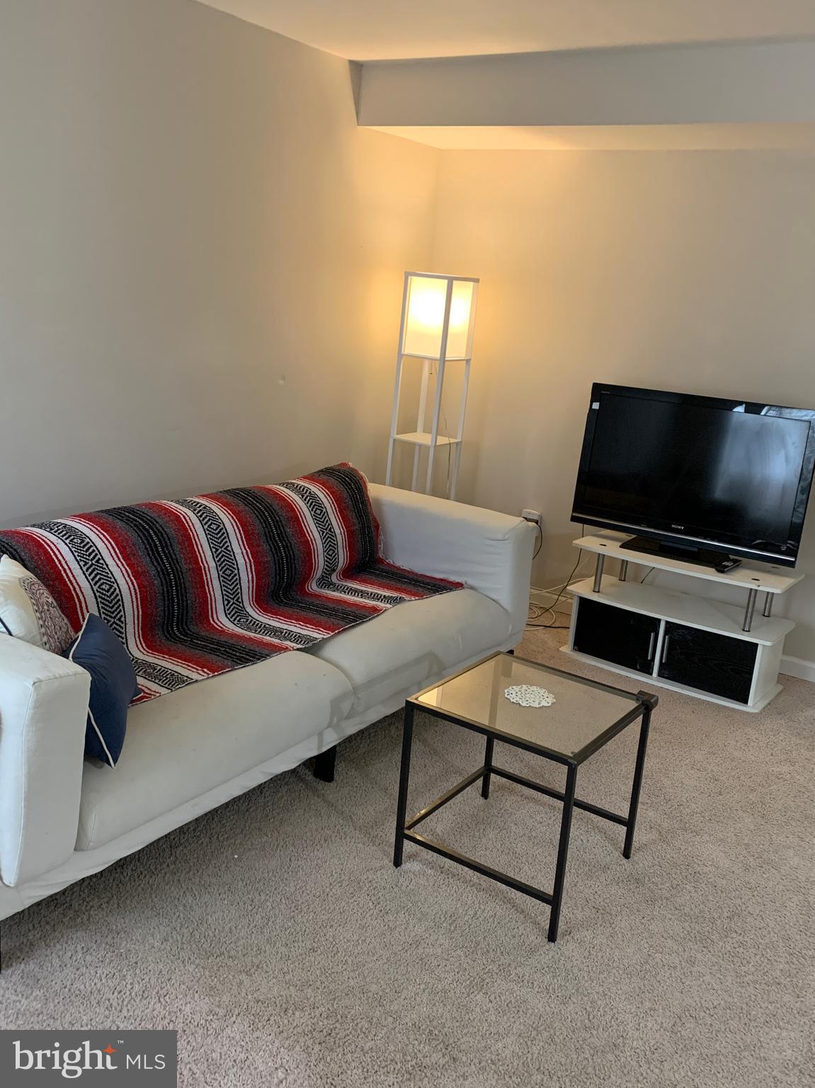 STRATFORD MEWS - Residential Lease