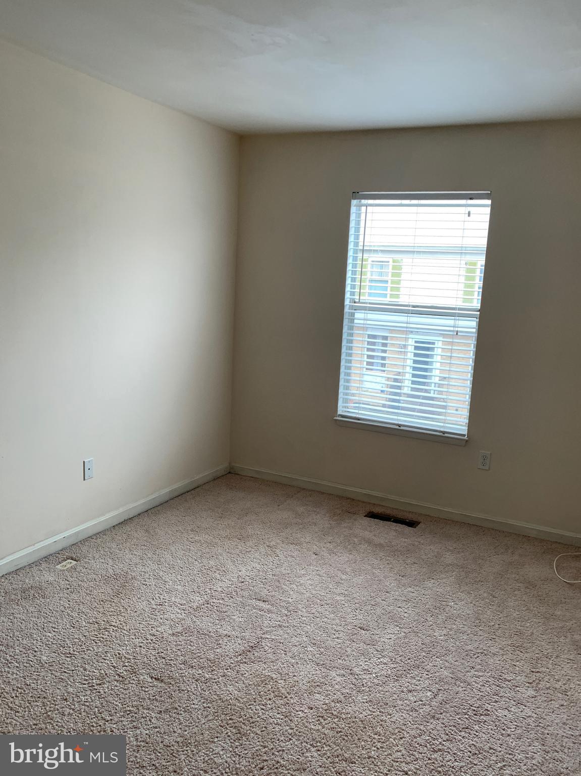 STRATFORD MEWS - Residential Lease