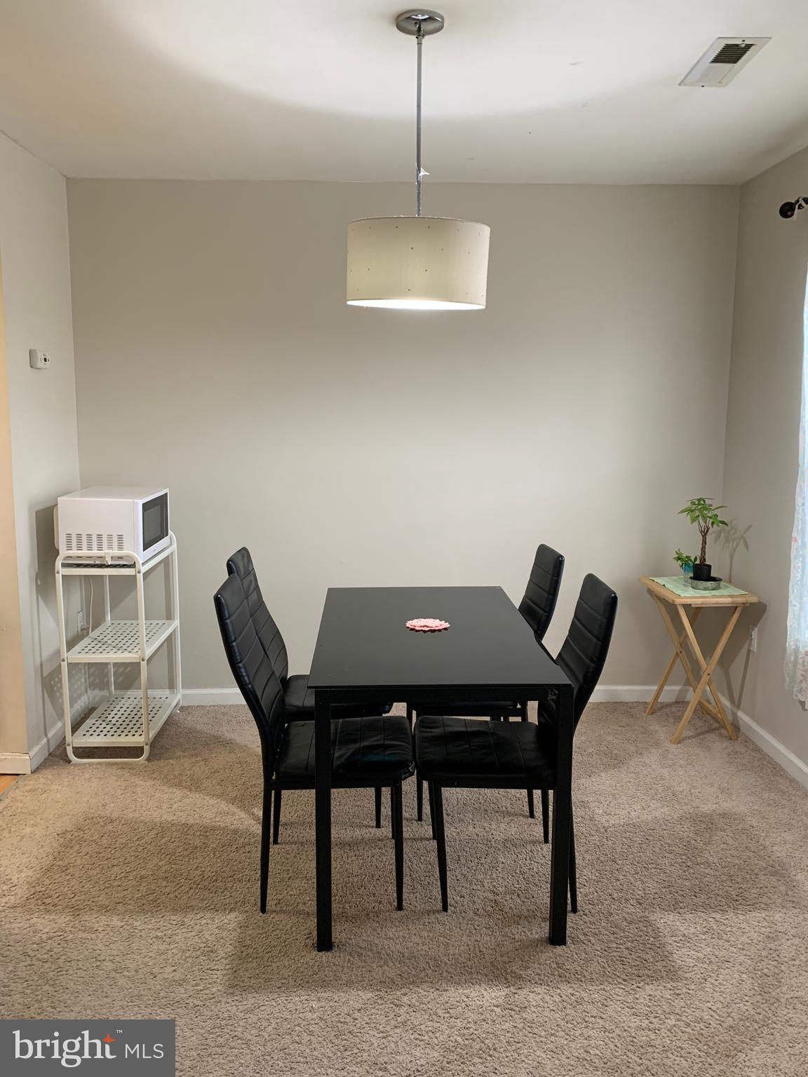 STRATFORD MEWS - Residential Lease