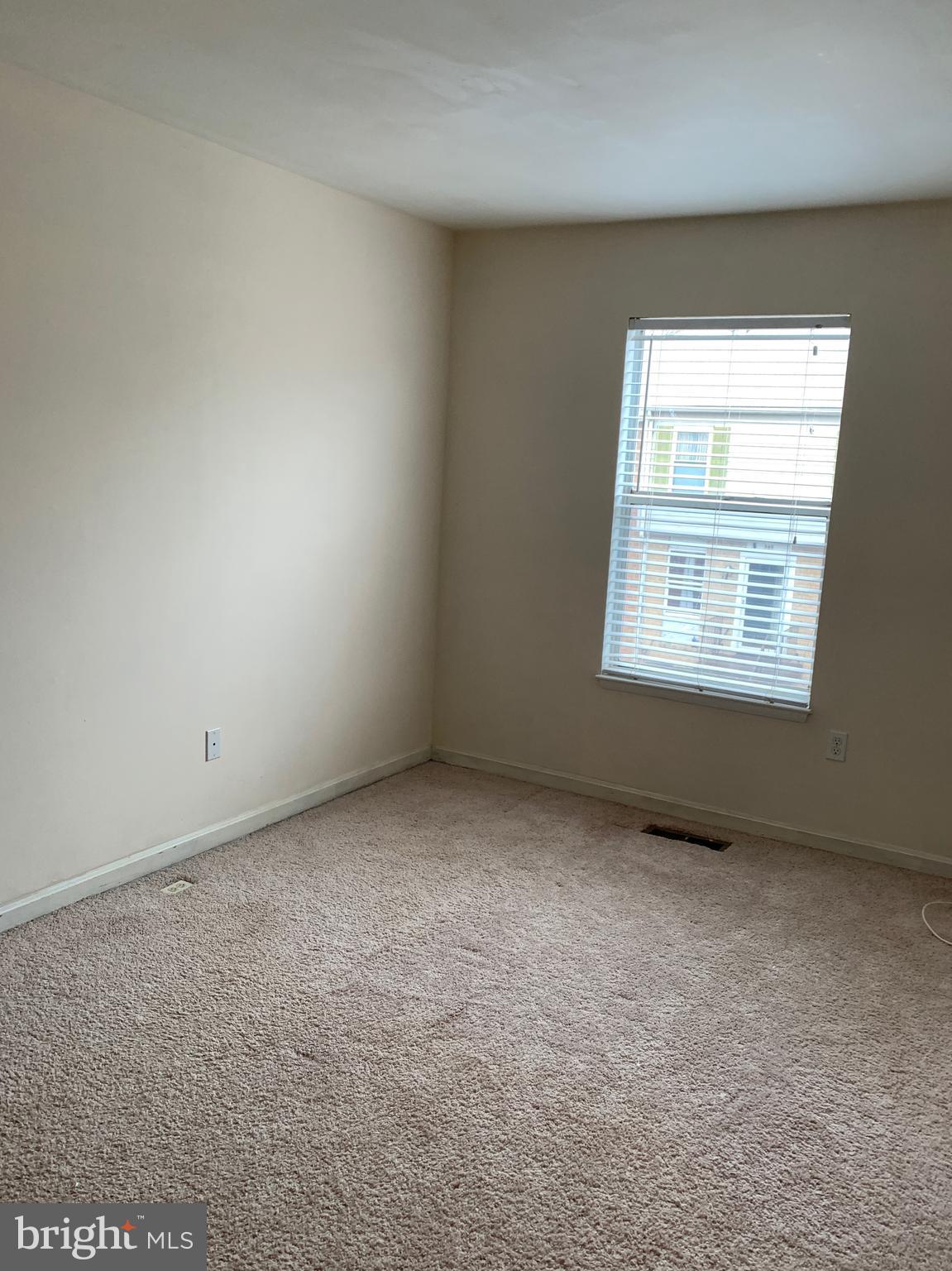 STRATFORD MEWS - Residential Lease