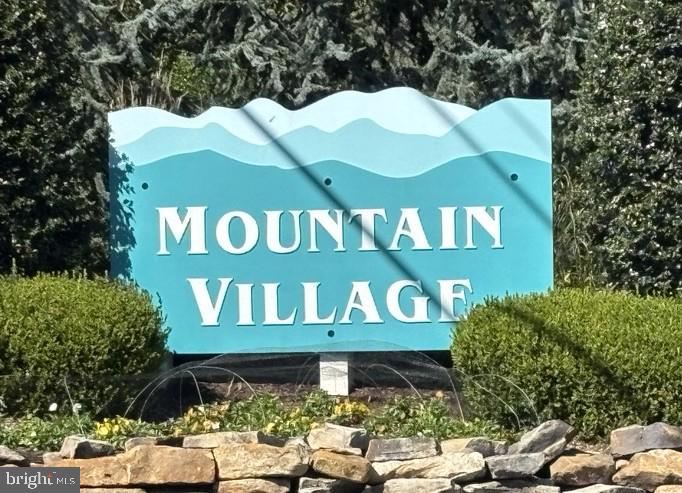 MOUNTAIN VILLAGE - Residential