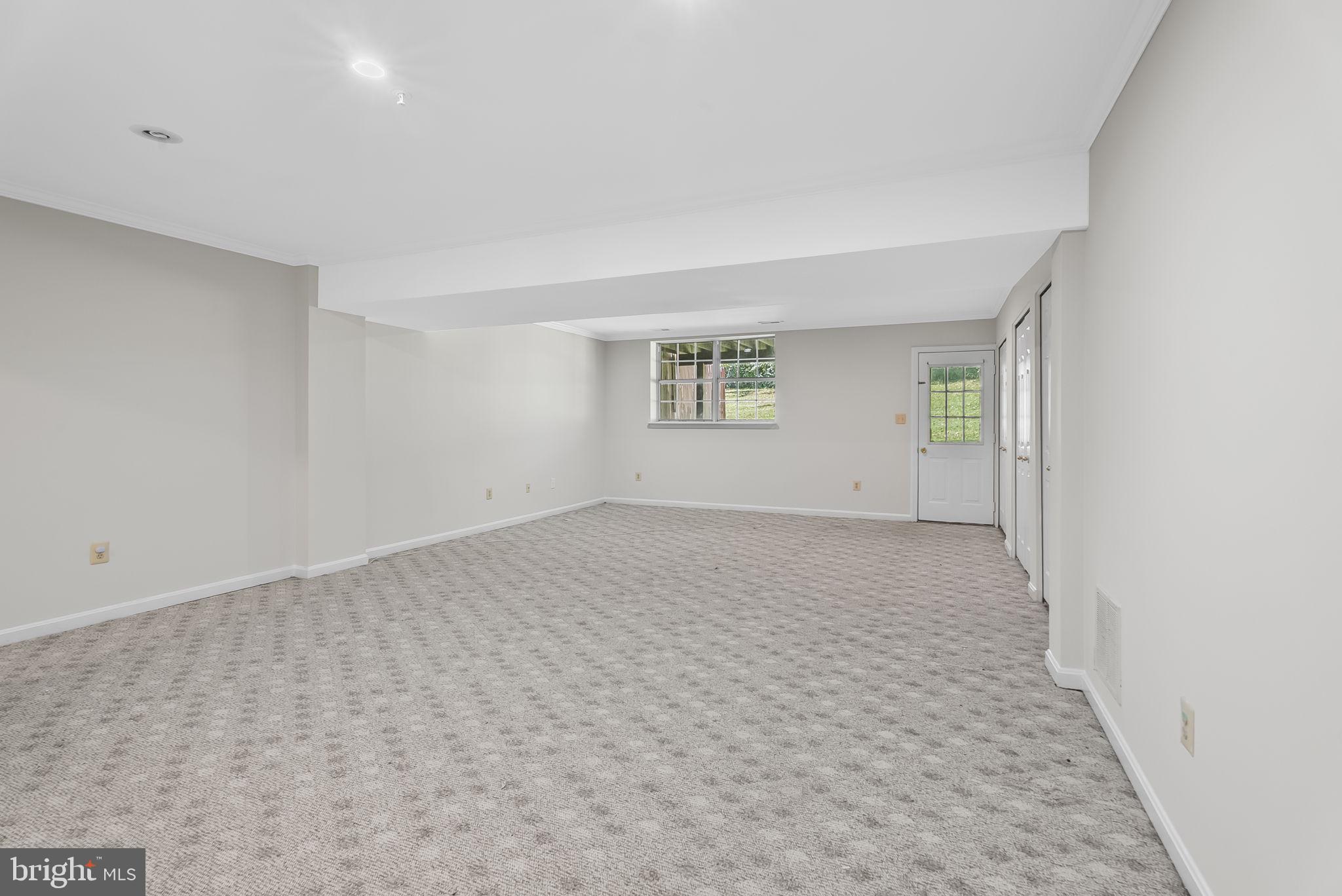 MOUNTAIN VILLAGE - Residential