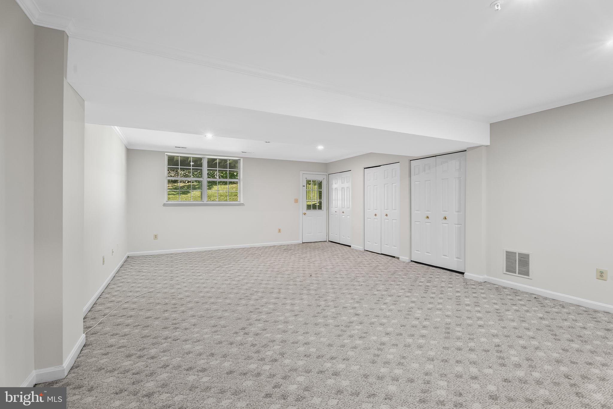 MOUNTAIN VILLAGE - Residential