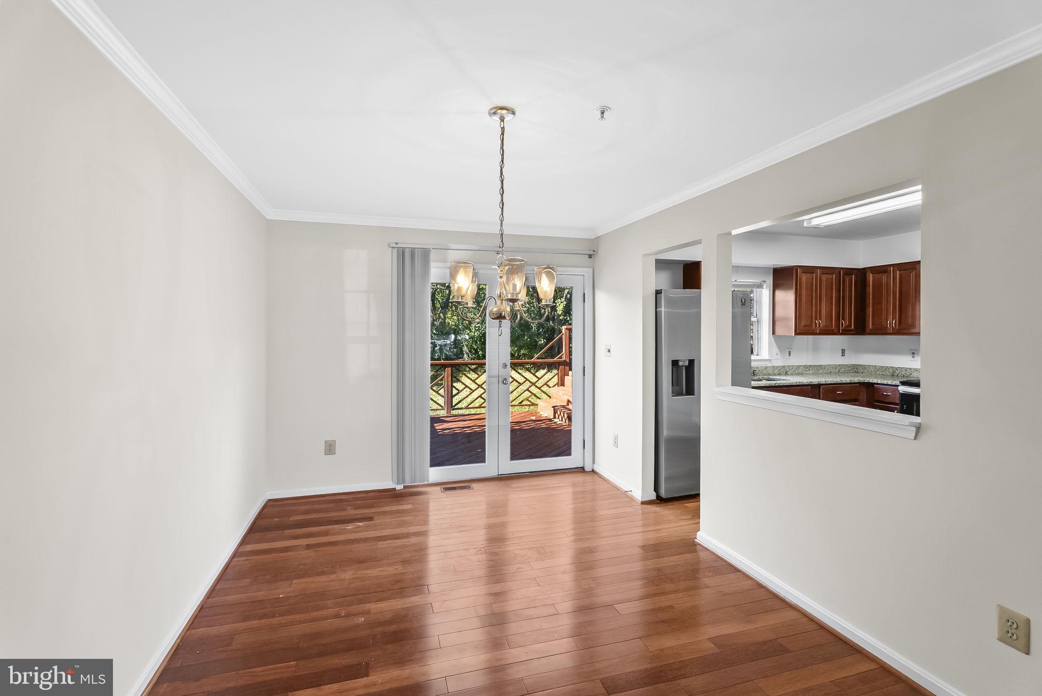 MOUNTAIN VILLAGE - Residential