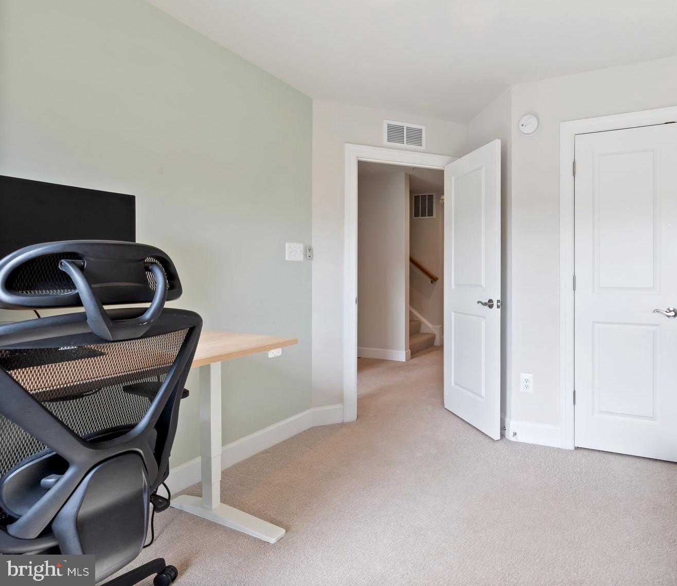 MARLBORO RIDGE - Residential