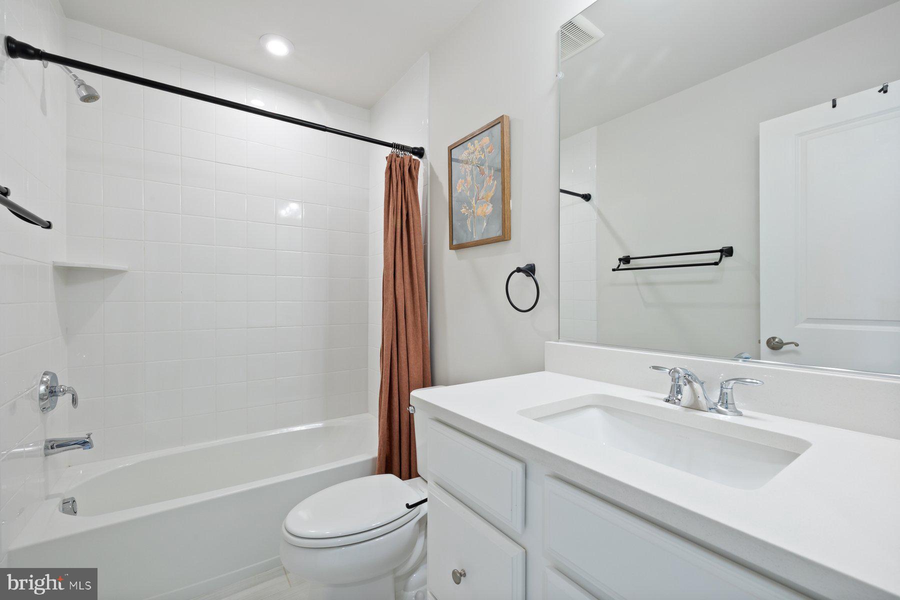 MARLBORO RIDGE - Residential