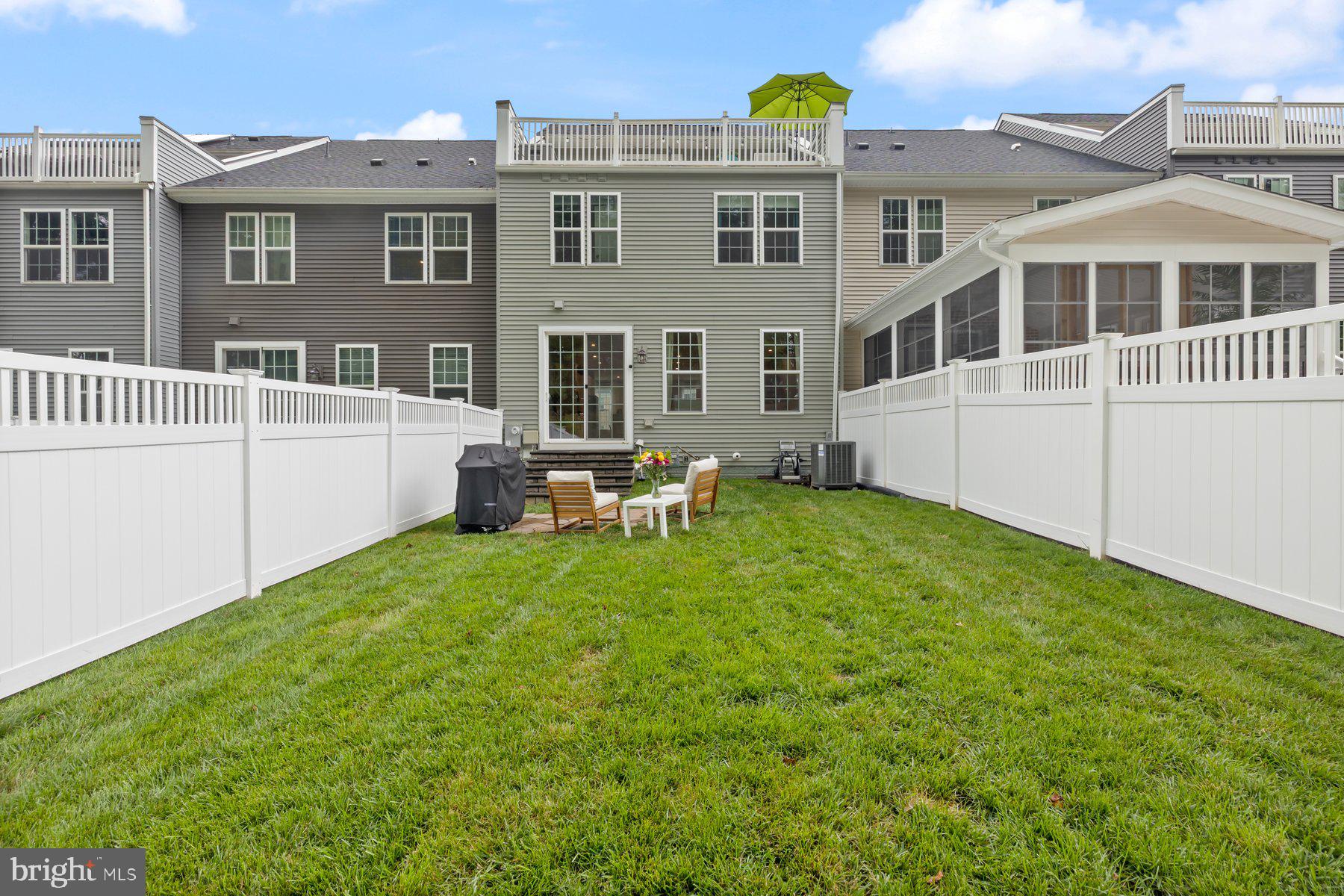 MARLBORO RIDGE - Residential