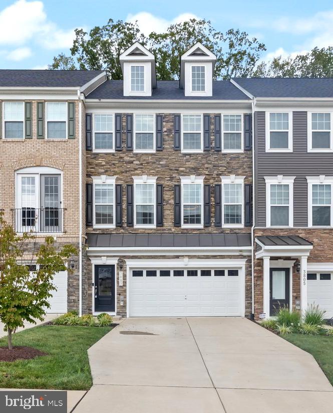 MARLBORO RIDGE - Residential