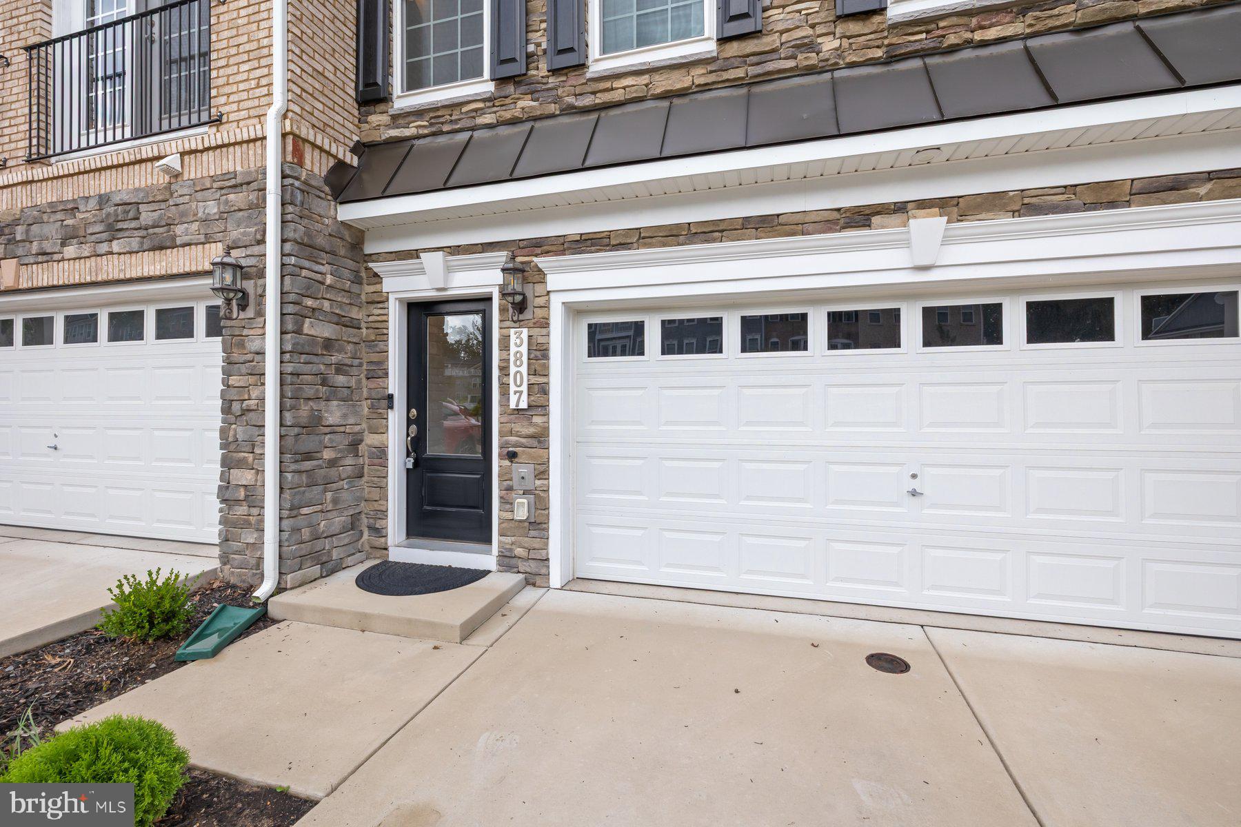 MARLBORO RIDGE - Residential