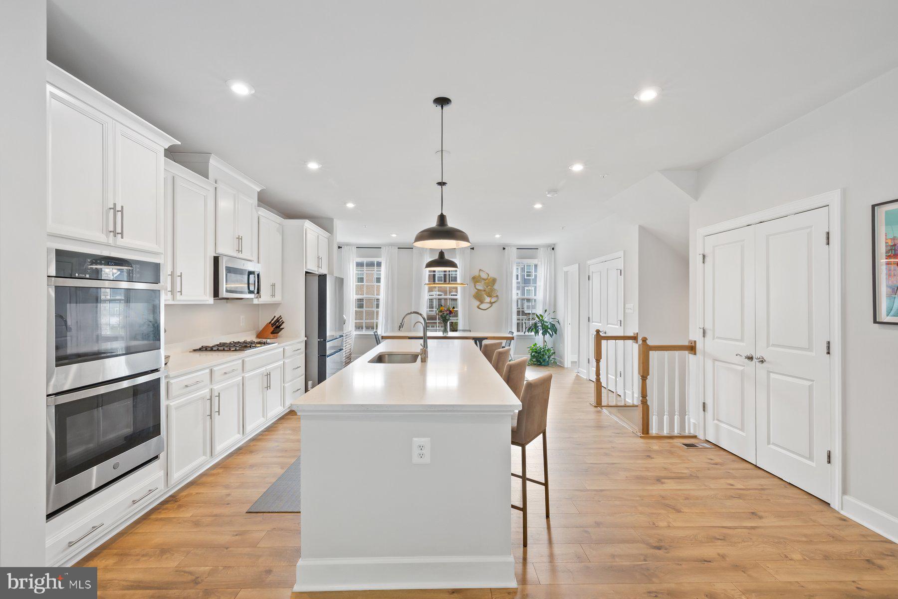 MARLBORO RIDGE - Residential