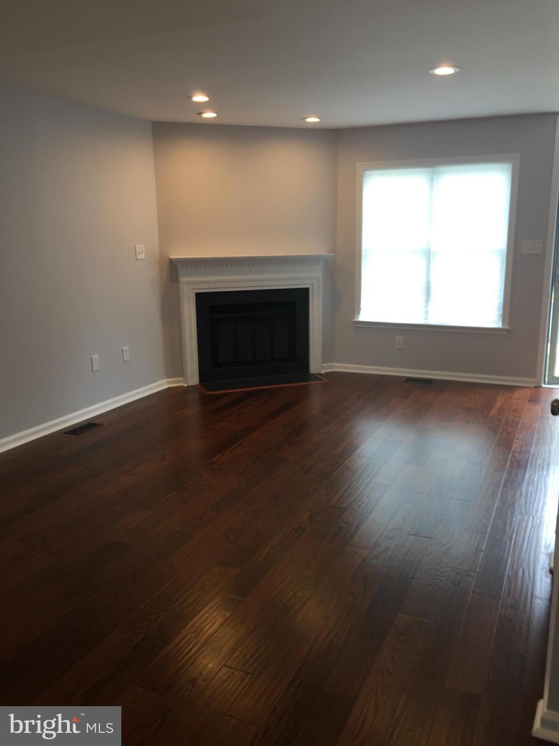 SILVER SPRING CNTRY CLUB - Residential