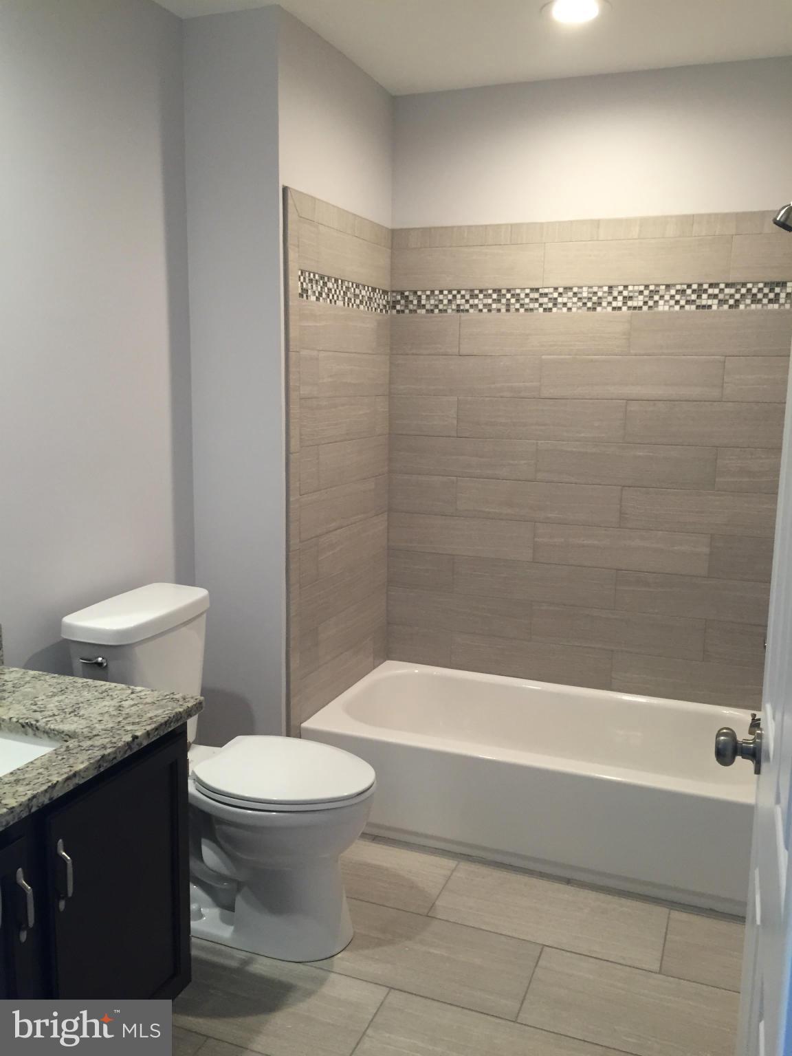 SILVER SPRING CNTRY CLUB - Residential