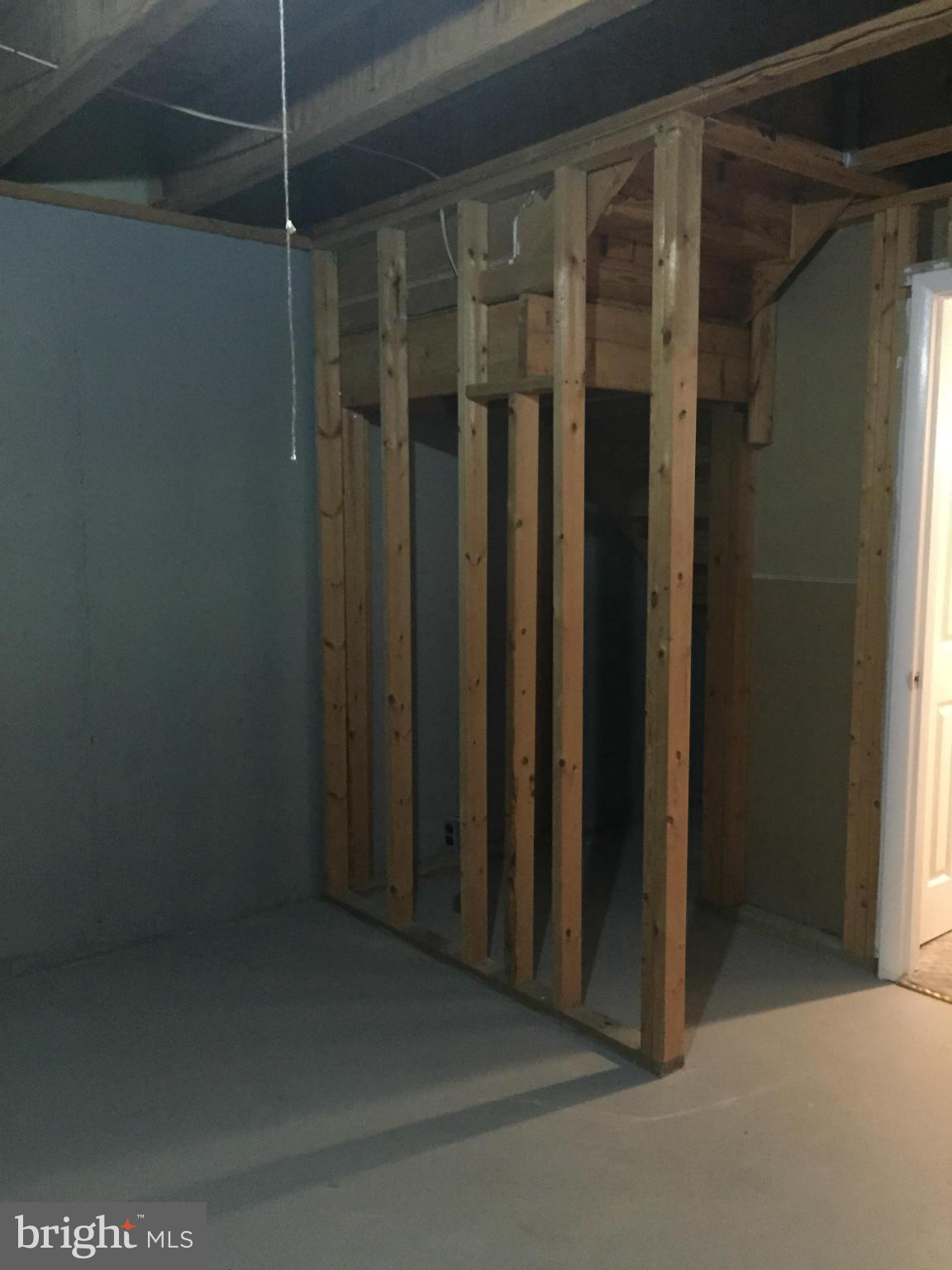 SILVER SPRING CNTRY CLUB - Residential