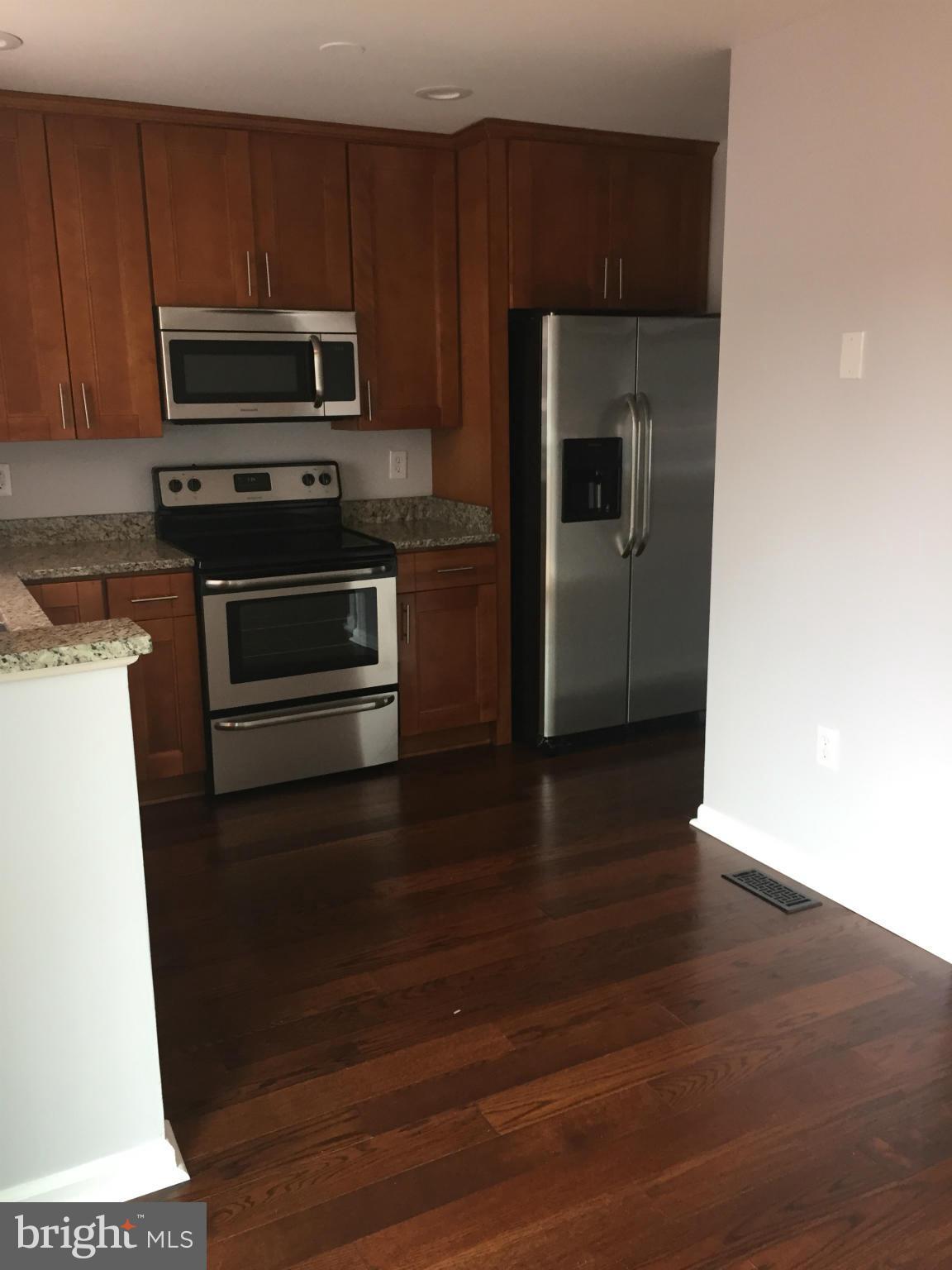 SILVER SPRING CNTRY CLUB - Residential