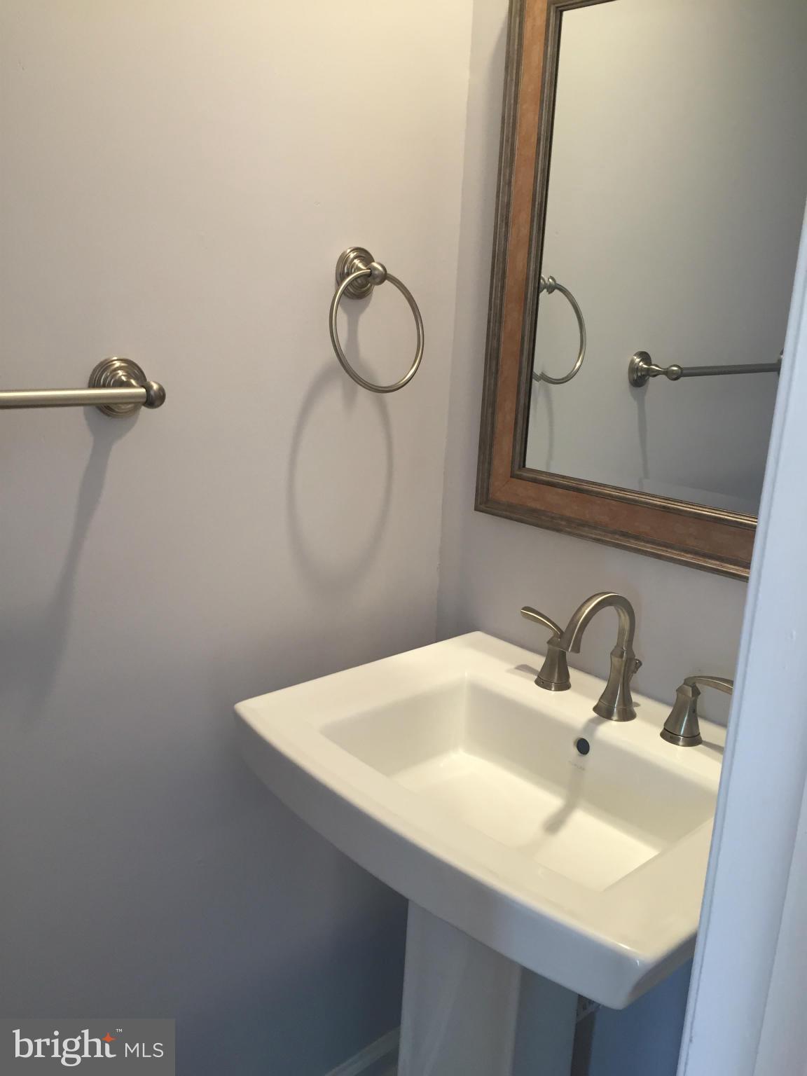 SILVER SPRING CNTRY CLUB - Residential