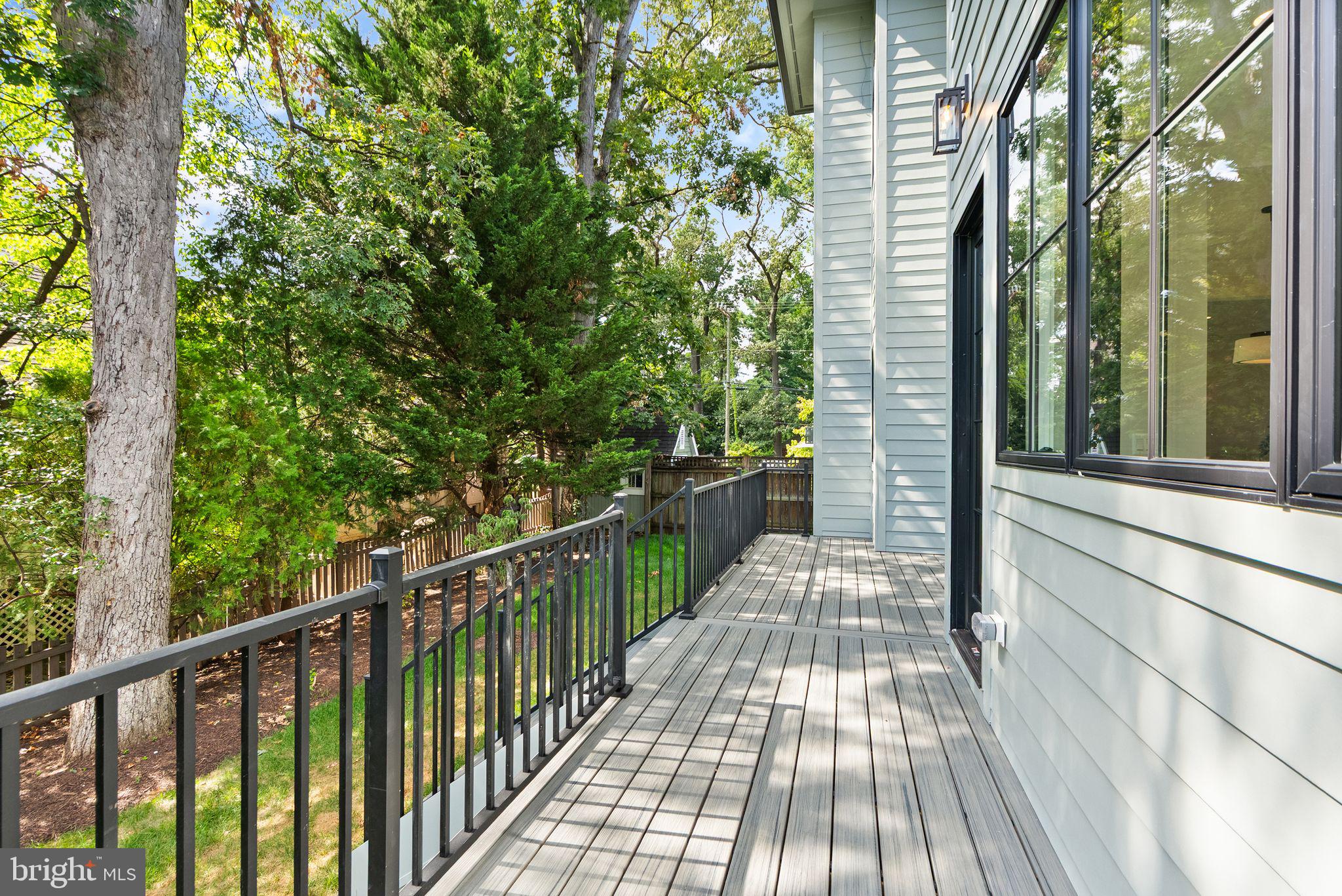 LYON PARK - Residential