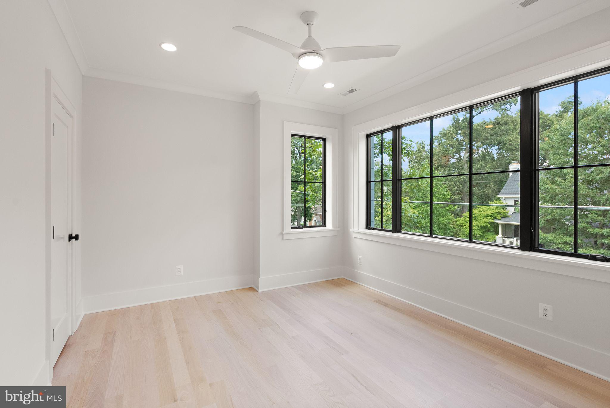 LYON PARK - Residential