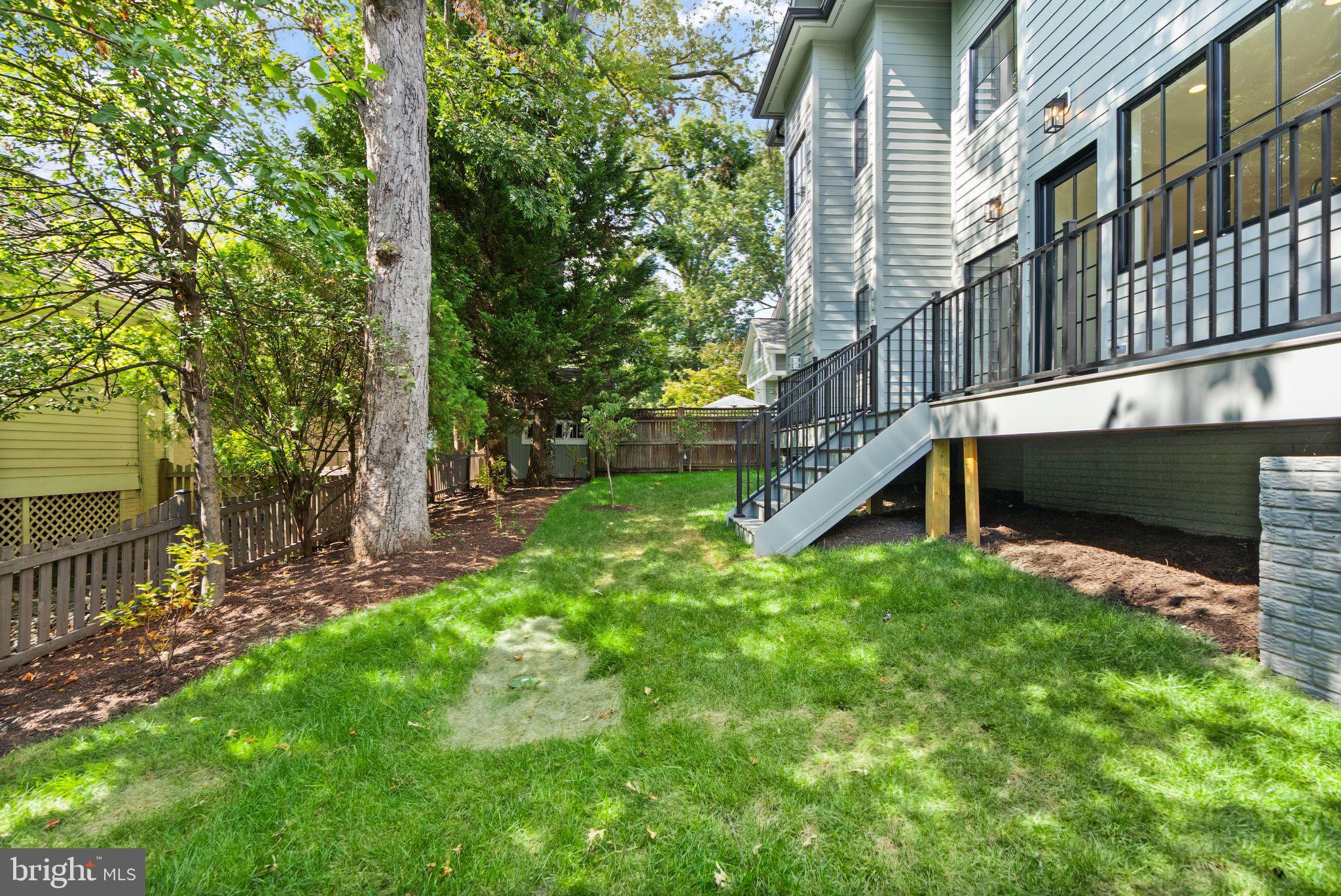 LYON PARK - Residential