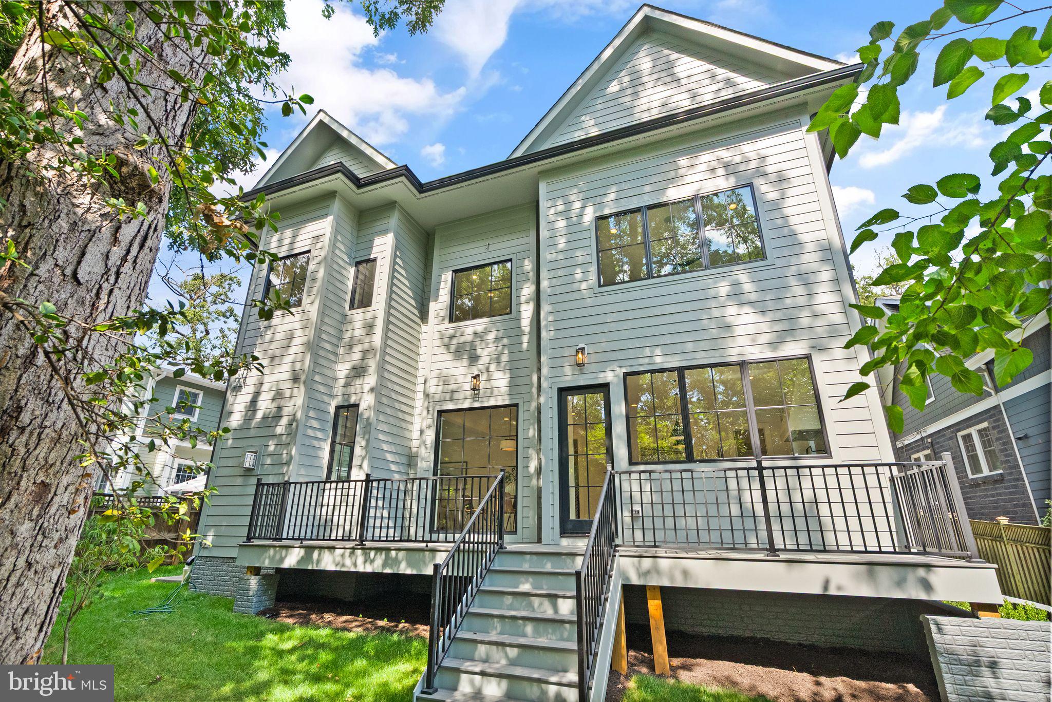 LYON PARK - Residential