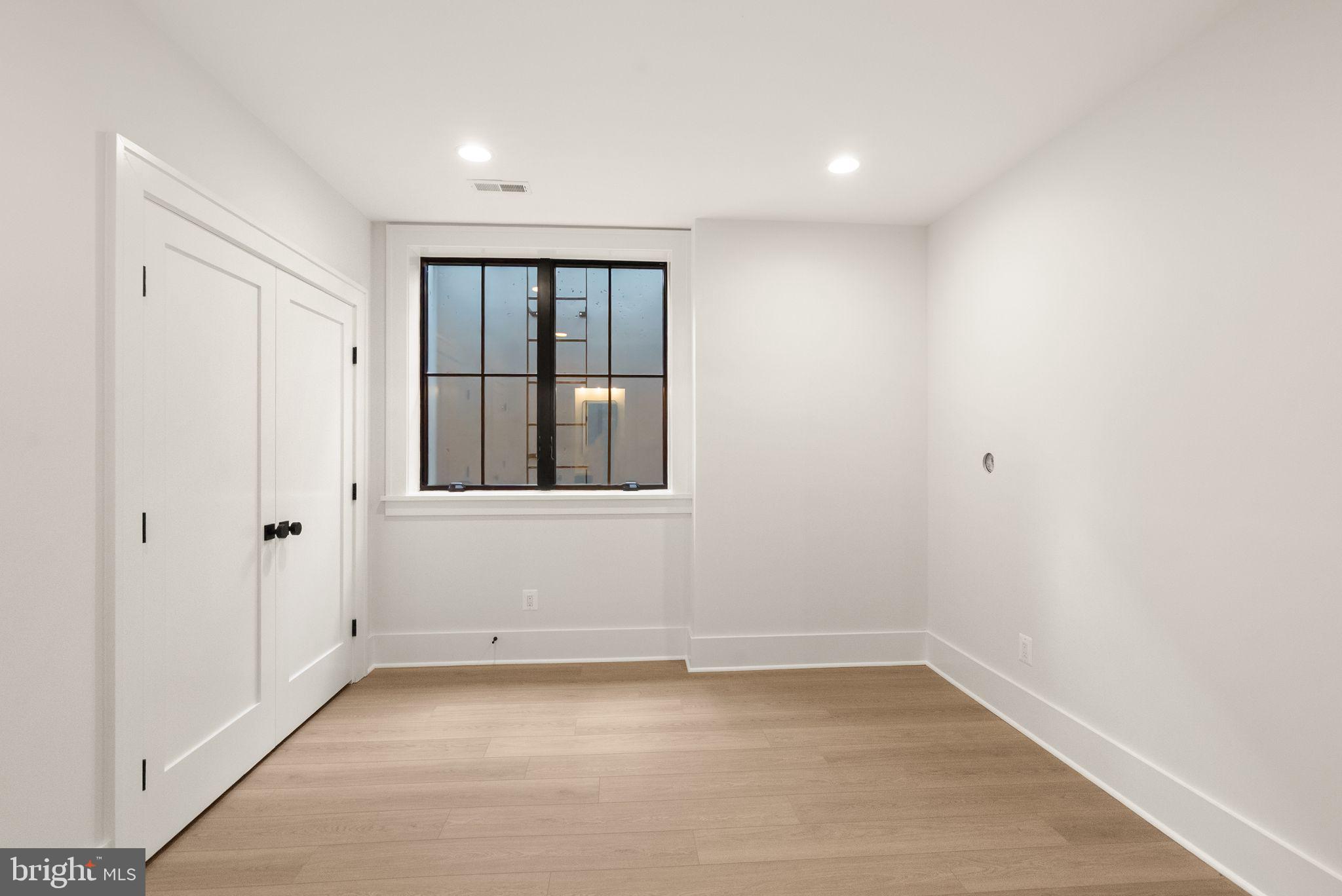 LYON PARK - Residential