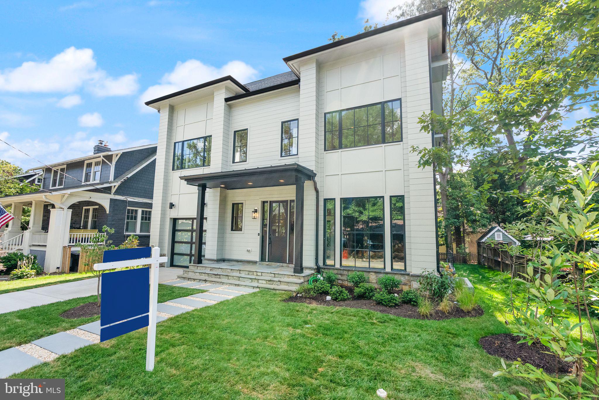 112 N HIGHLAND STREET