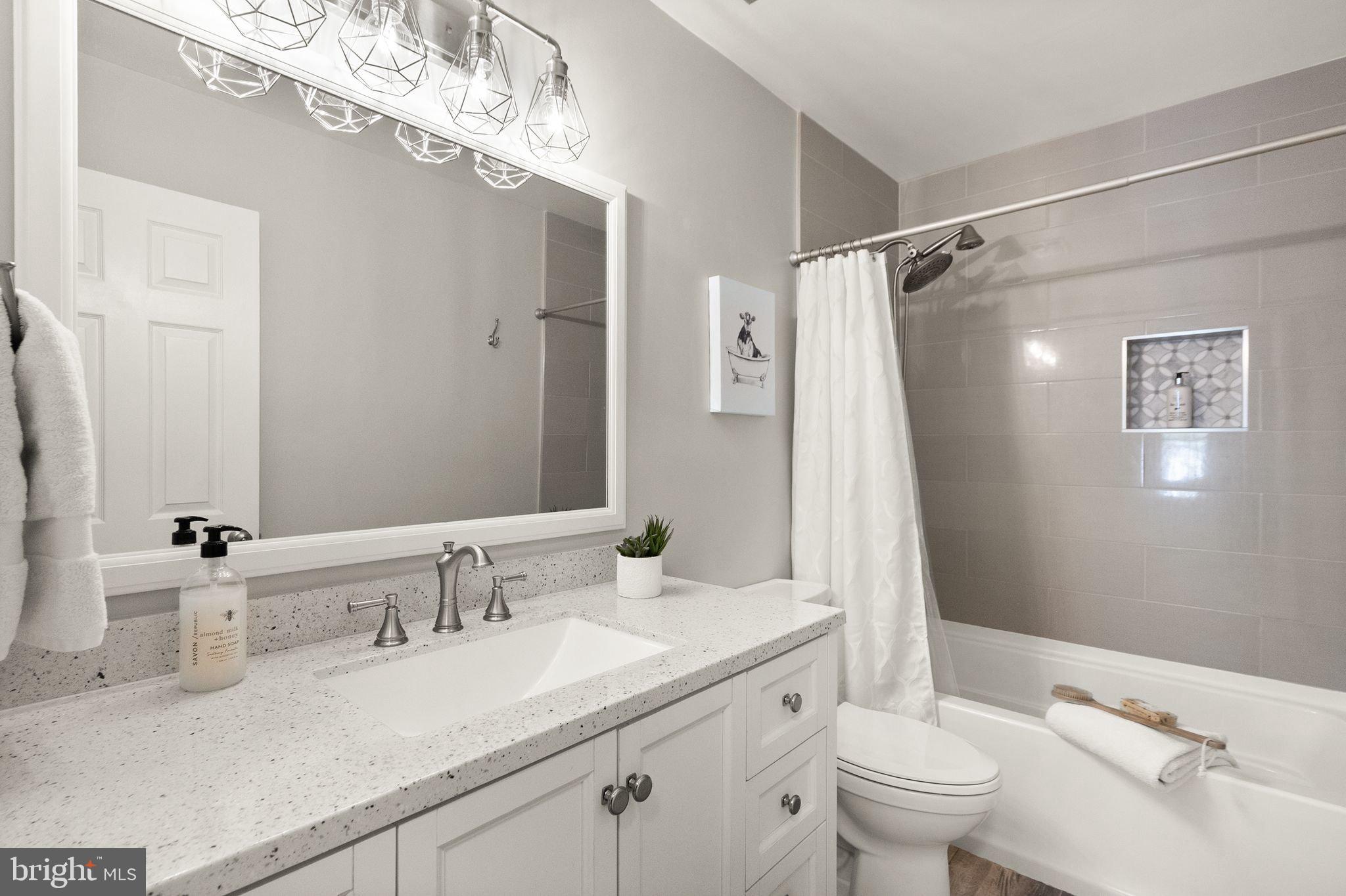 FRANKLIN FARM - Residential