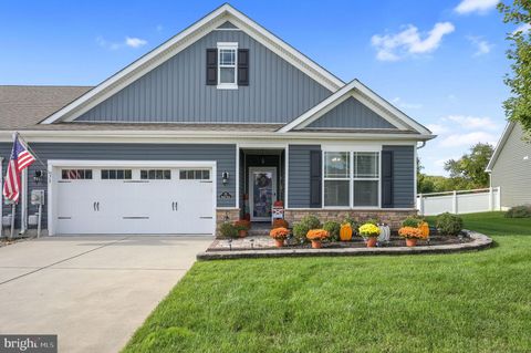 73 SEDMONT CIRCLE SMYRNA DE 19977