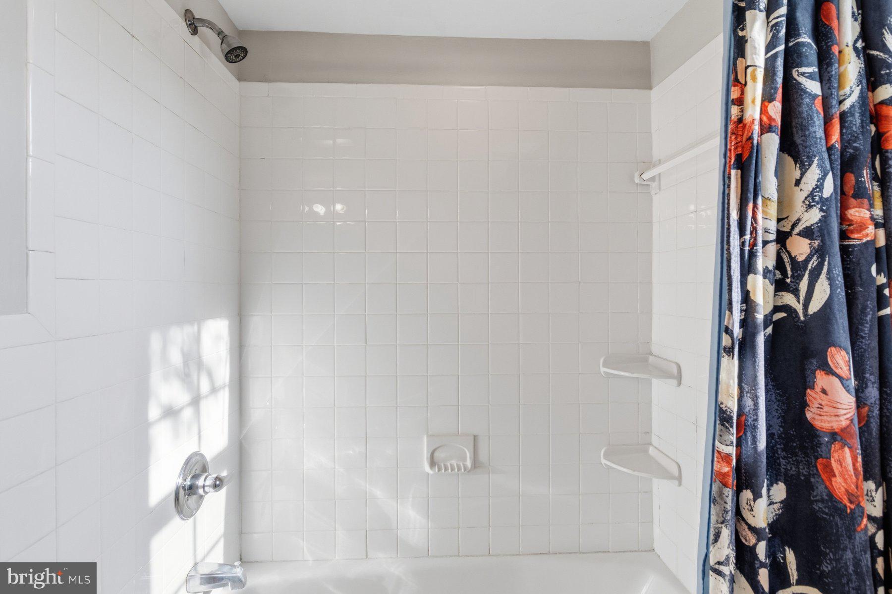 TUSCANY-CANTERBURY - Residential