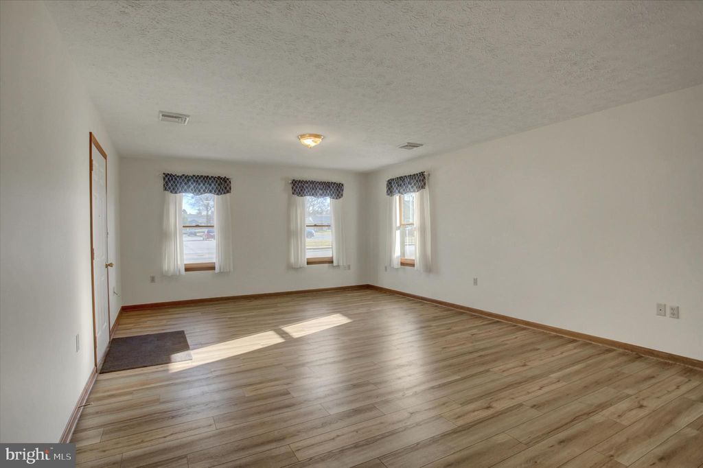 Photo of 124 Lurgan Ave, SHIPPENSBURG, PA 17257 (MLS # PAFL2033134)