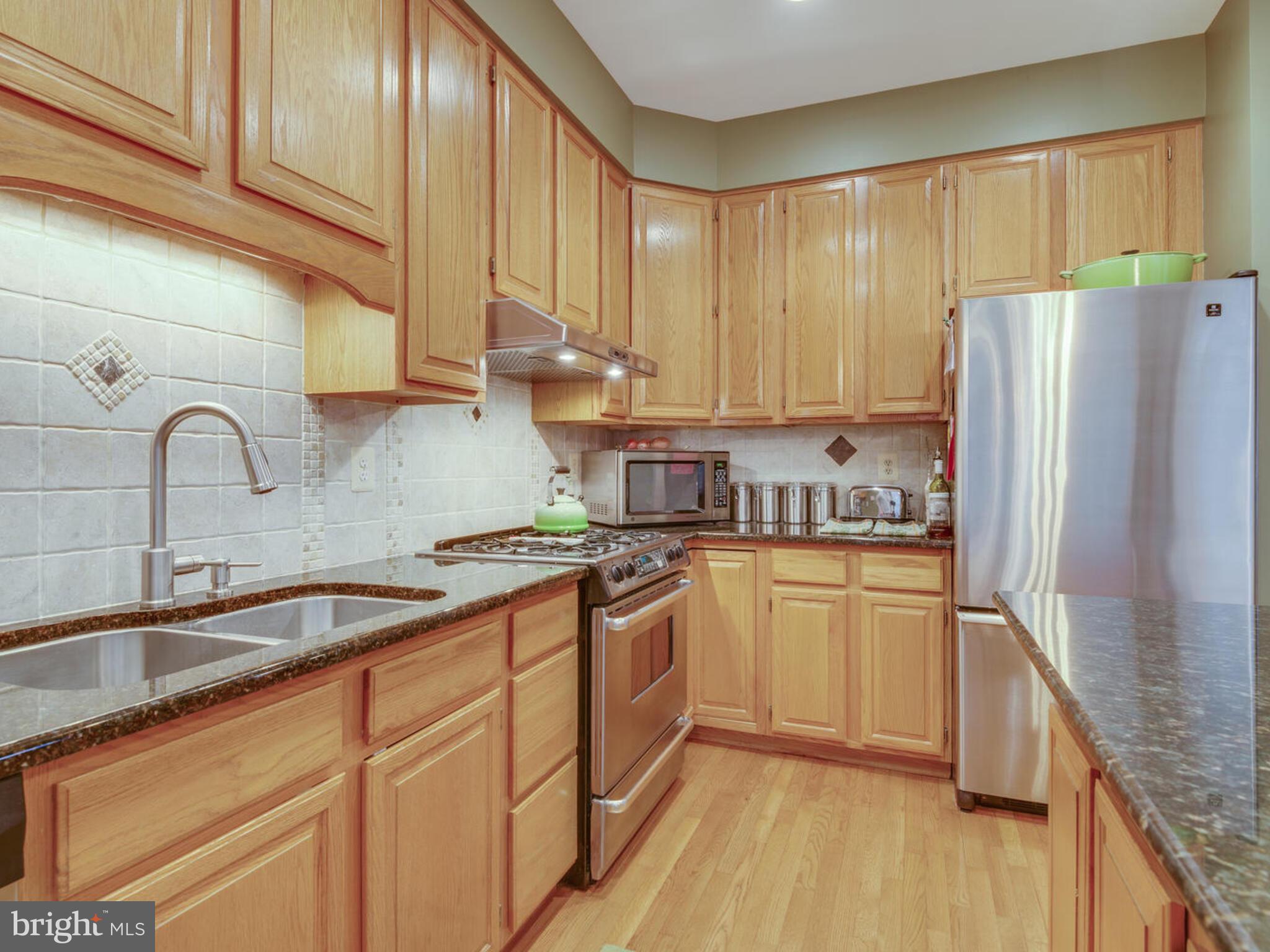 RESTON - Residential Lease