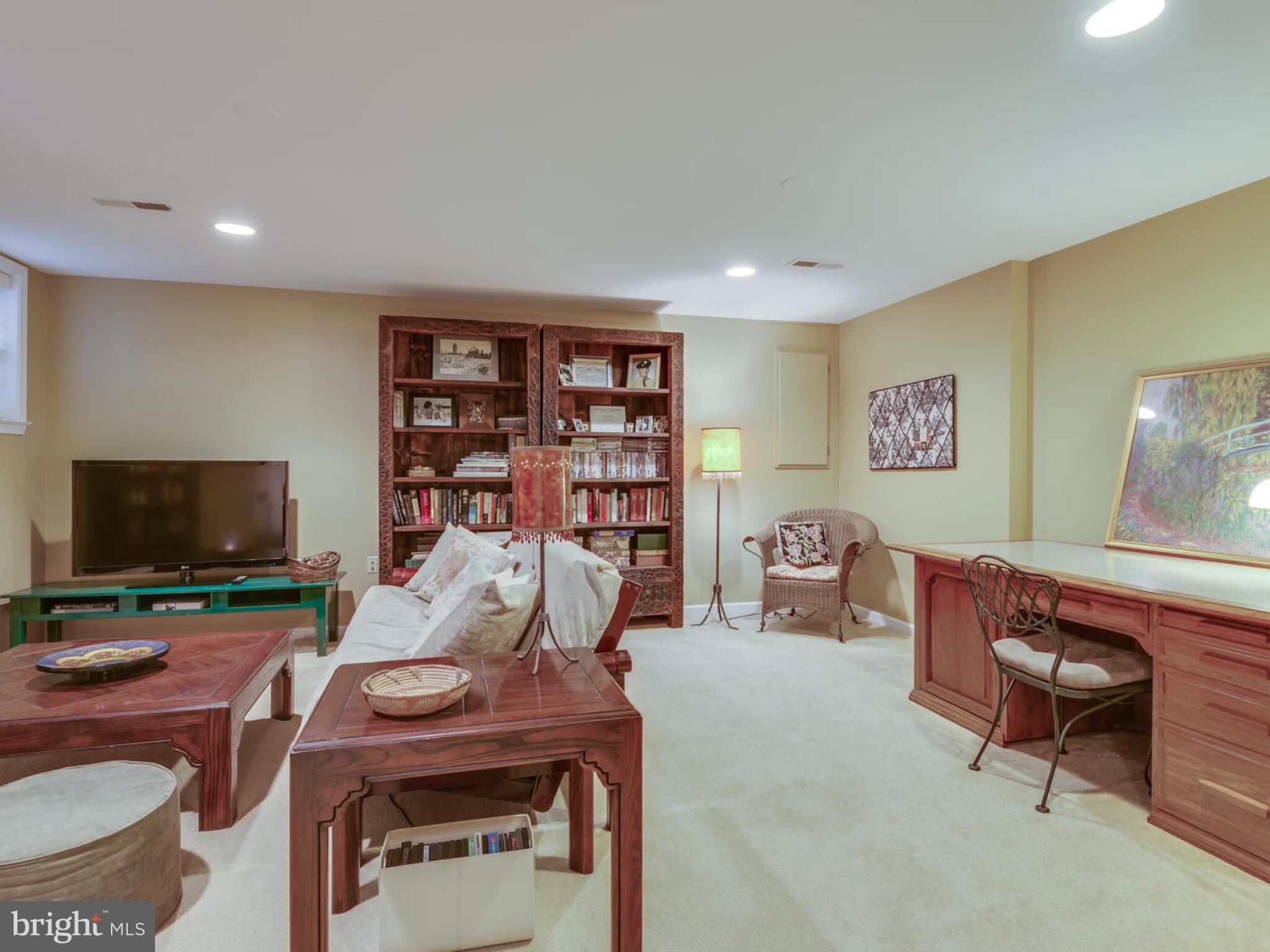 RESTON - Residential Lease