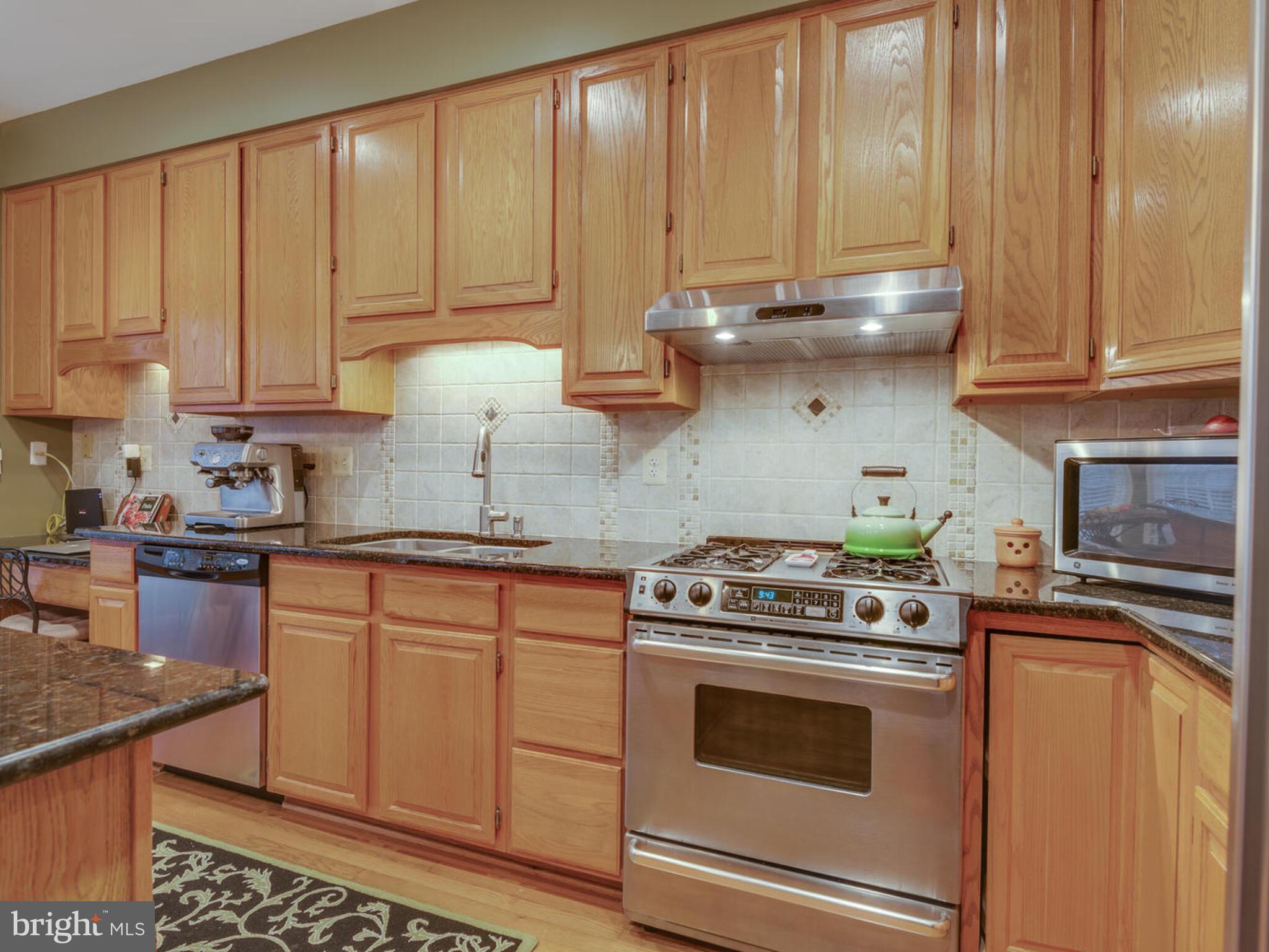 RESTON - Residential Lease