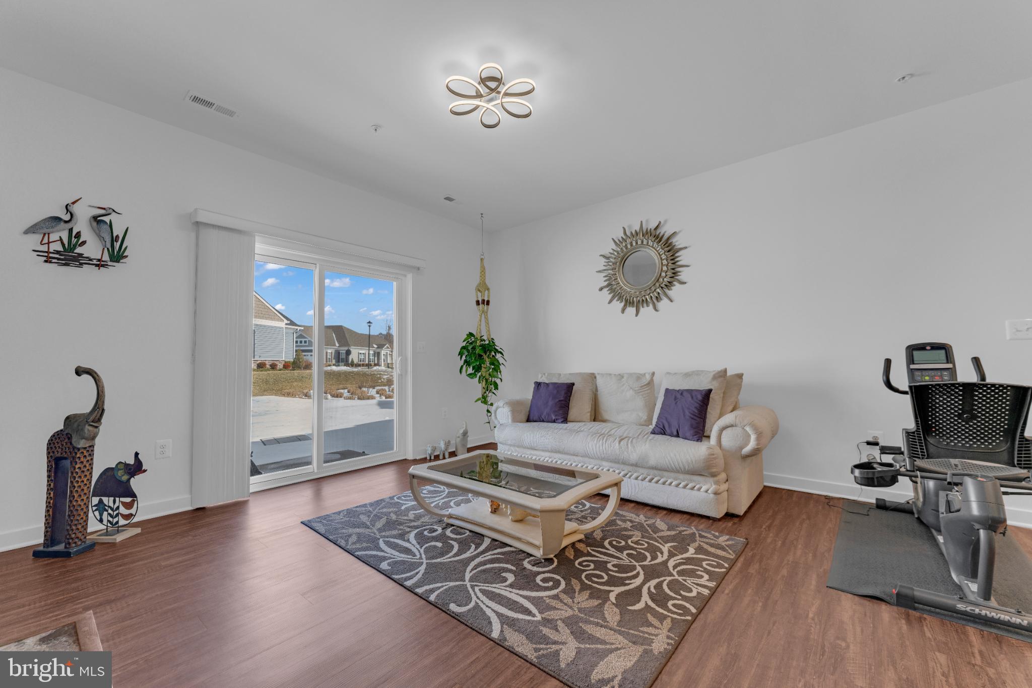 HAWTHORNE GREENE - Residential