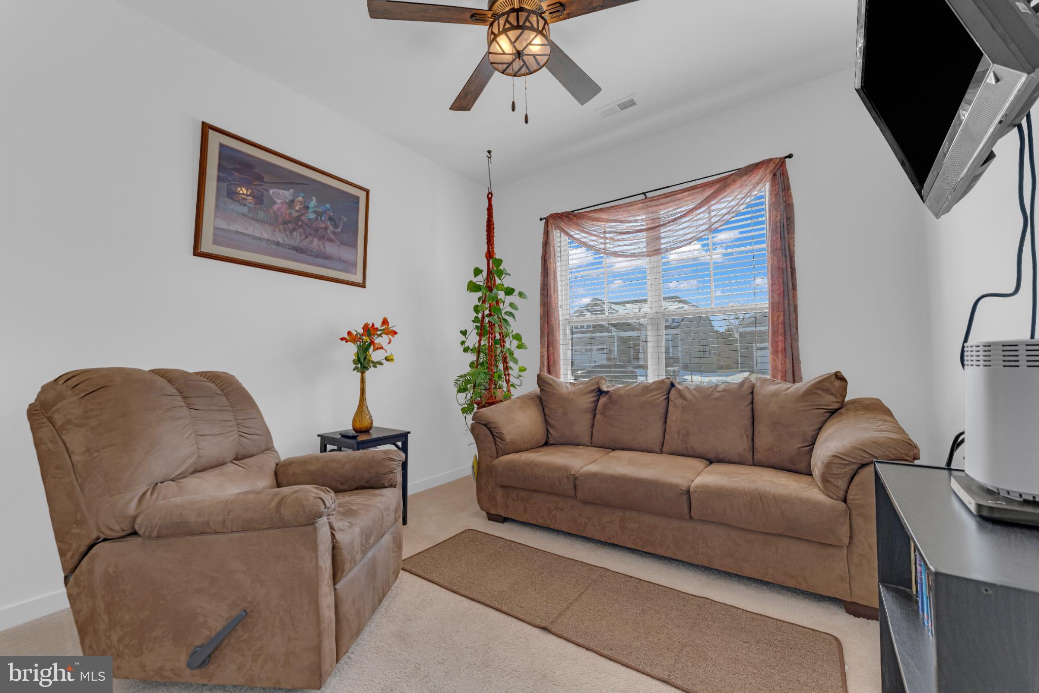 HAWTHORNE GREENE - Residential