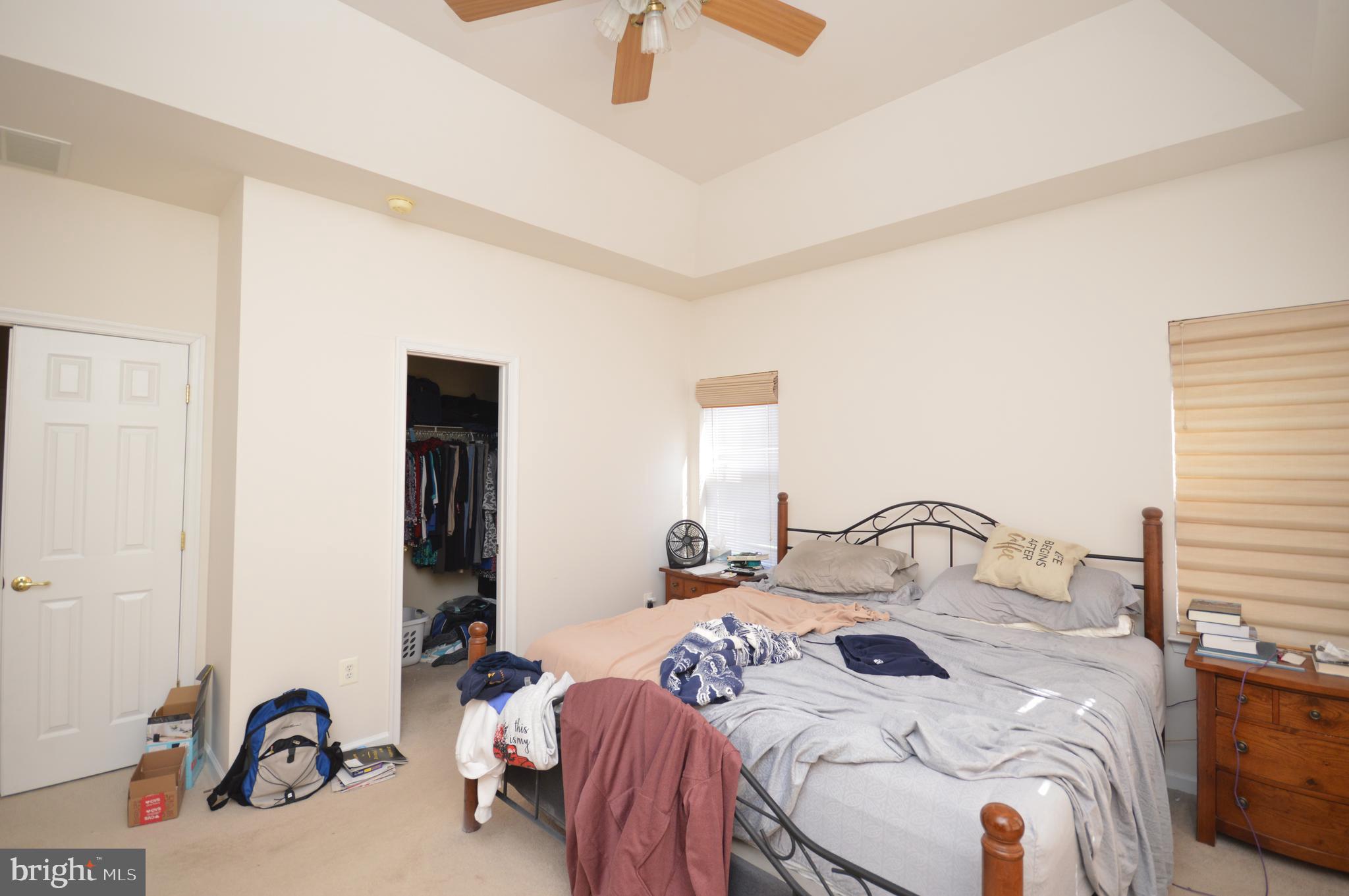 AUTUMN CHASE HUNT - Residential Lease