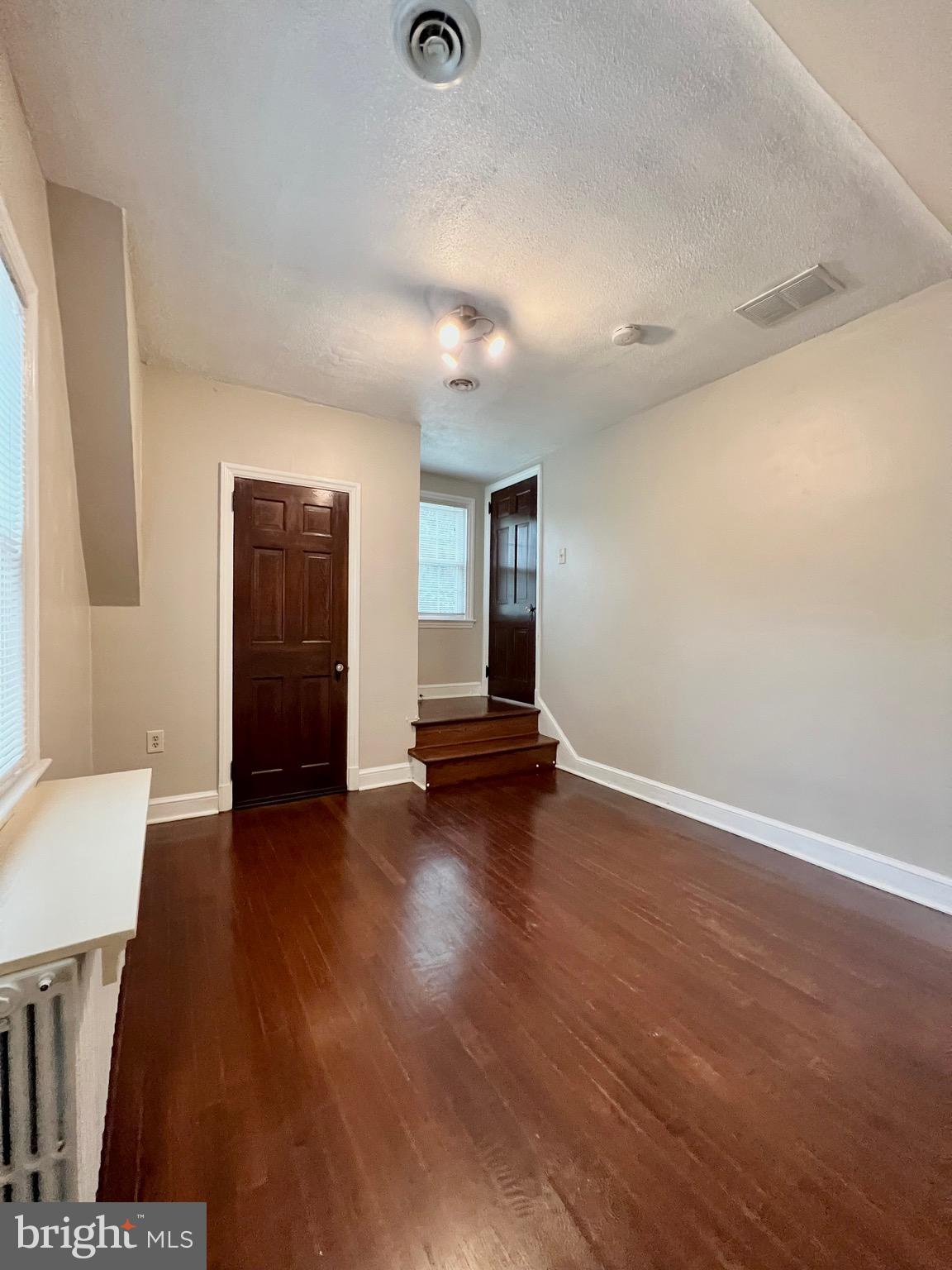 ARLINGTON HEIGHTS - Residential Lease