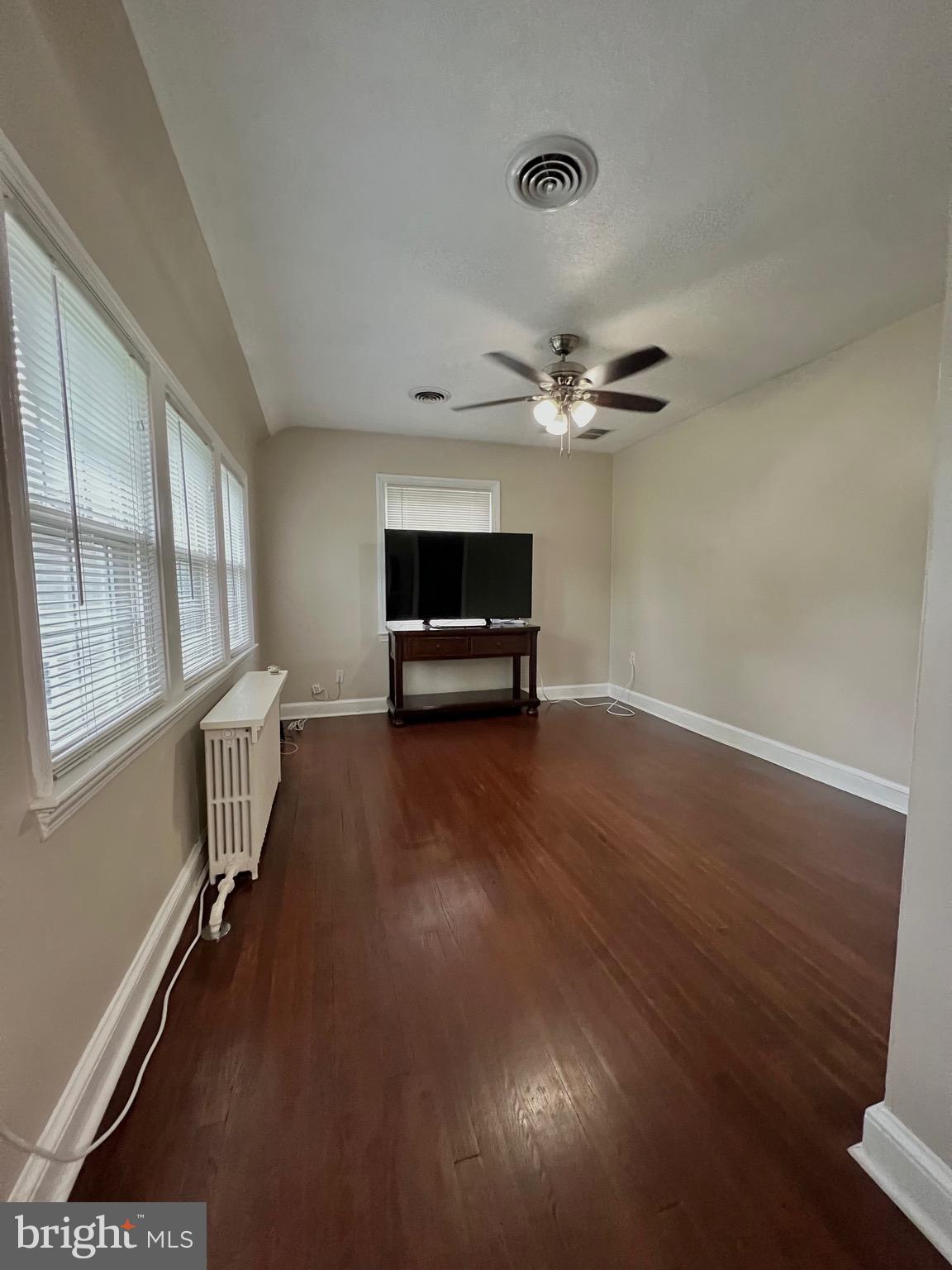 ARLINGTON HEIGHTS - Residential Lease