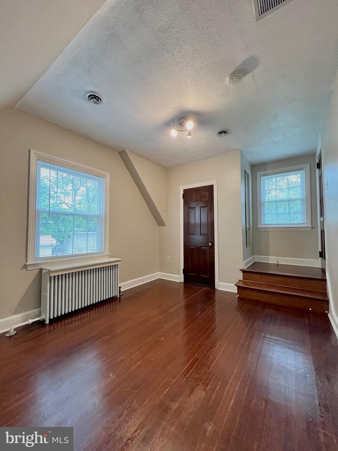 ARLINGTON HEIGHTS - Residential Lease