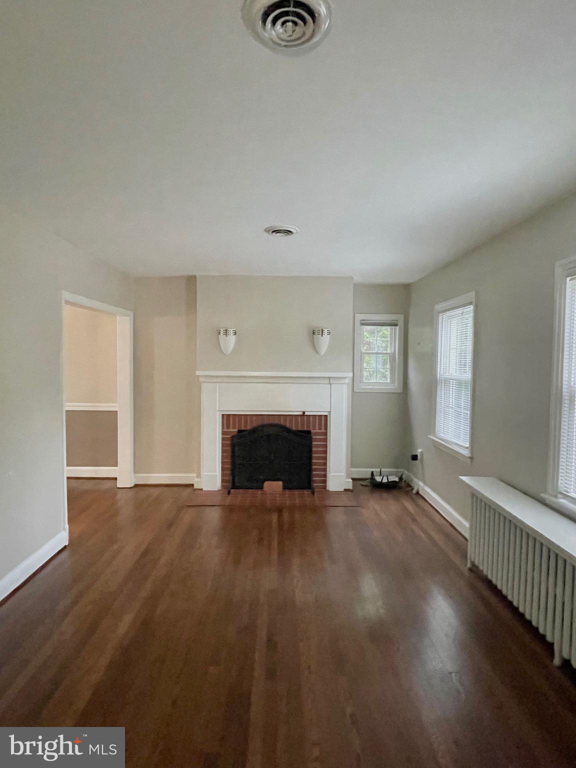 ARLINGTON HEIGHTS - Residential Lease