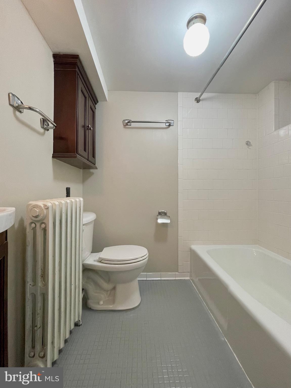 ARLINGTON HEIGHTS - Residential Lease