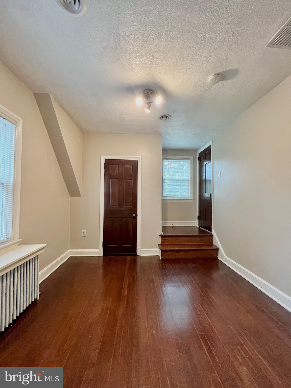 ARLINGTON HEIGHTS - Residential Lease