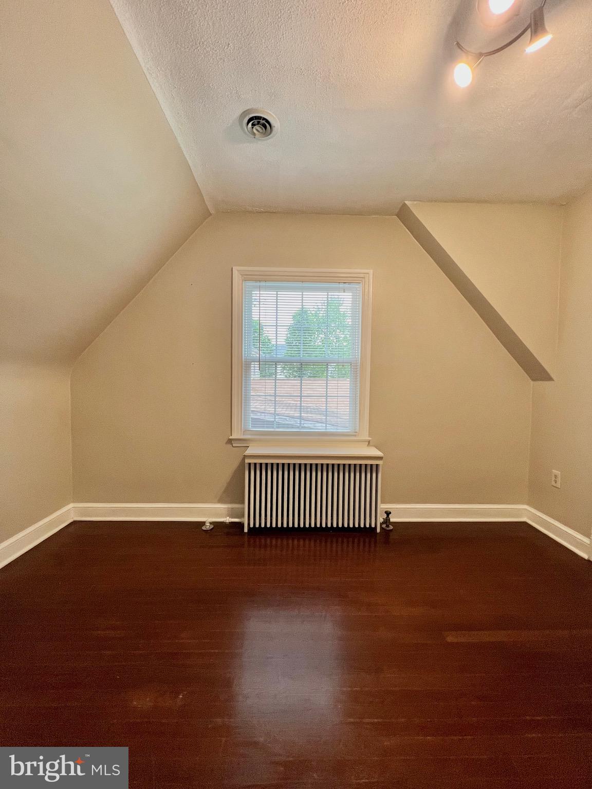 ARLINGTON HEIGHTS - Residential Lease