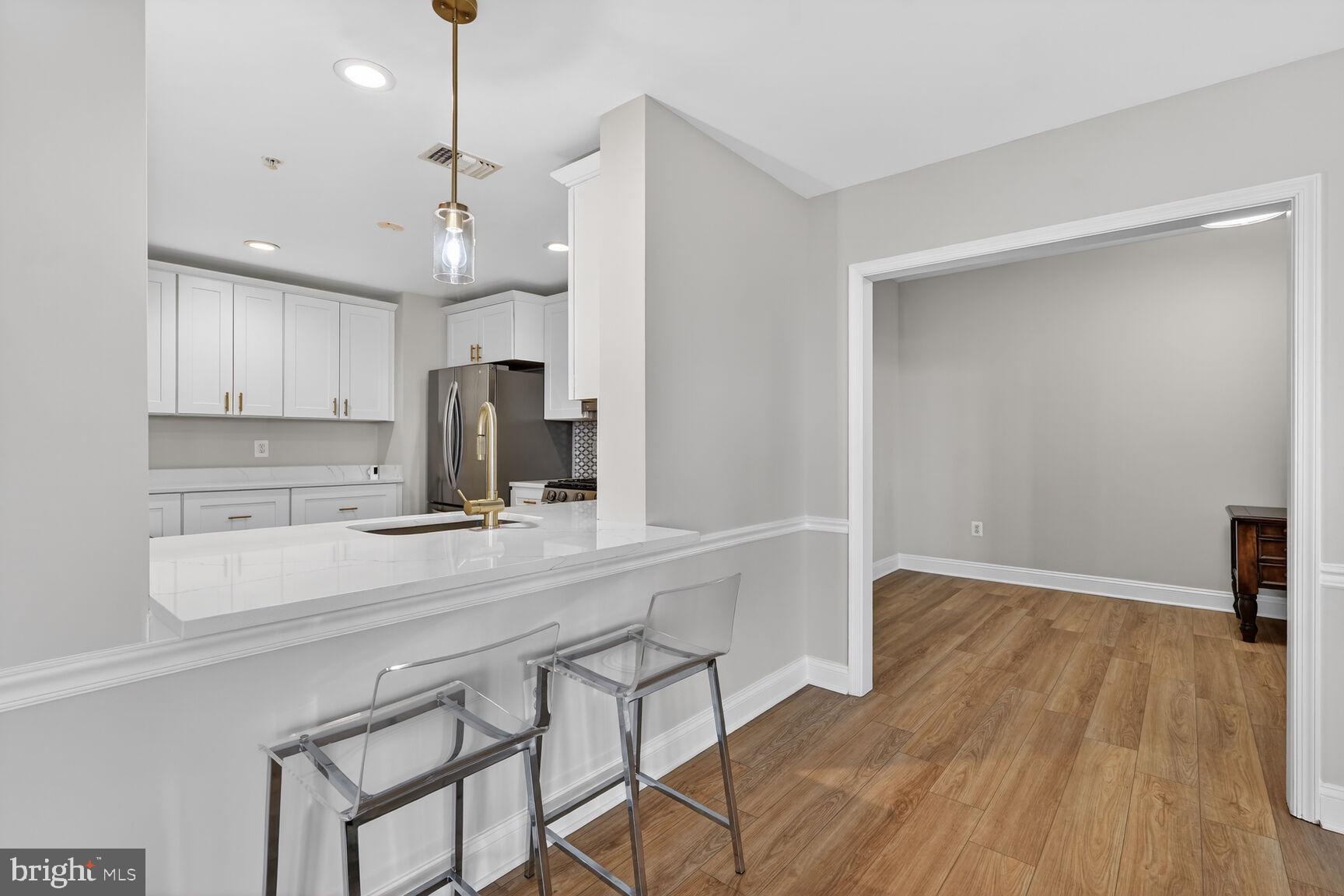 STRATFORD CONDOMINIUMS - Residential