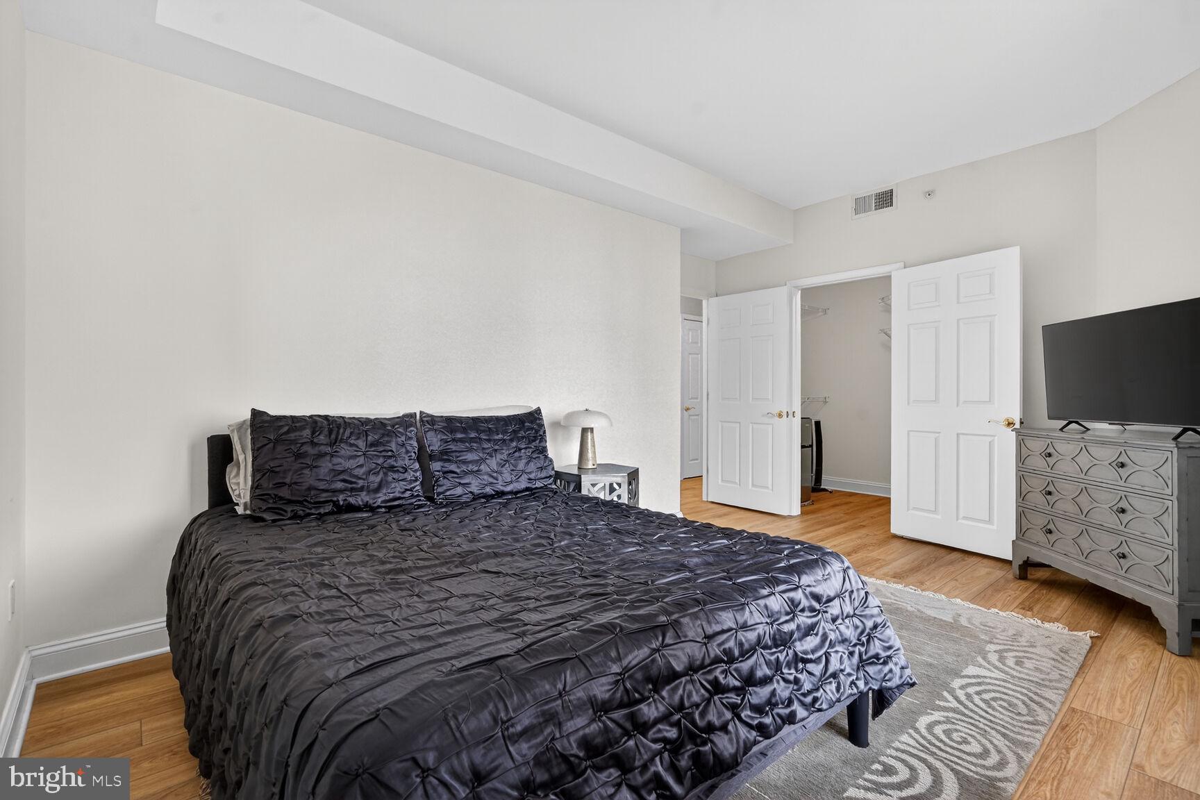 STRATFORD CONDOMINIUMS - Residential