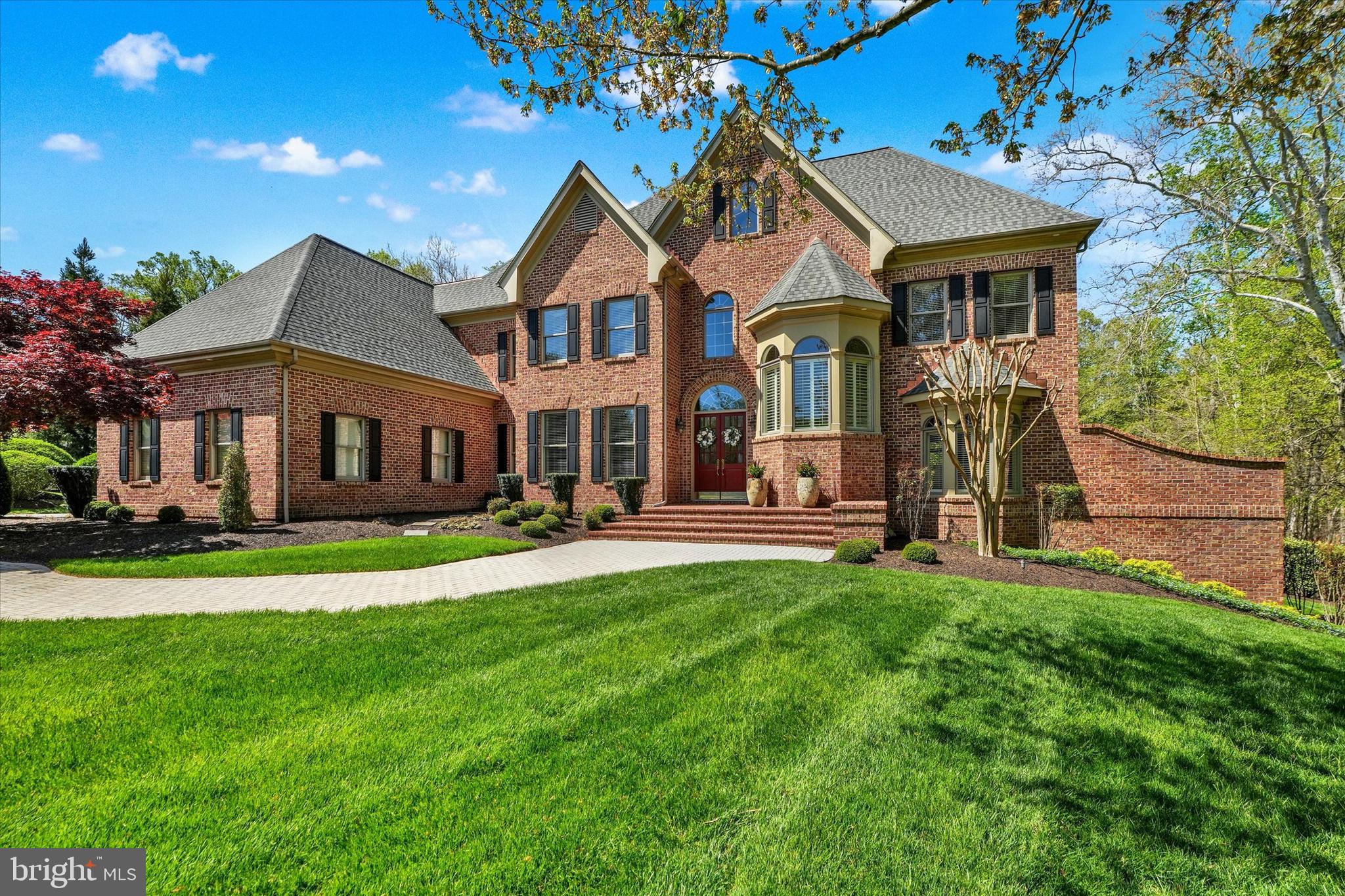 1402 THORNDON DRIVE