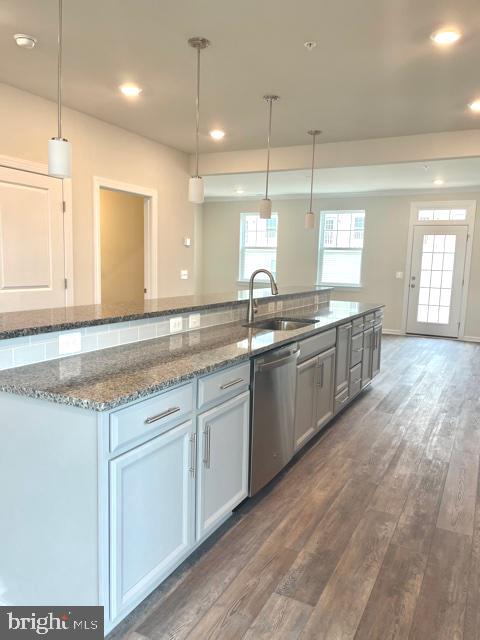 WESTVIEW SOUTH - Residential Lease