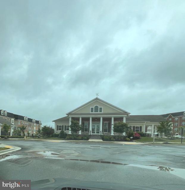 WESTVIEW SOUTH - Residential Lease