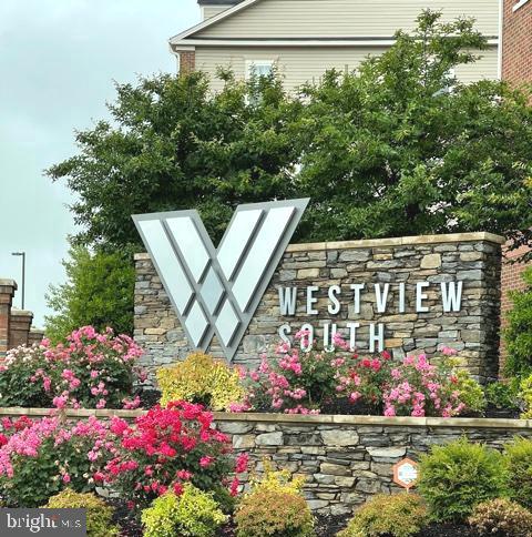 WESTVIEW SOUTH - Residential Lease