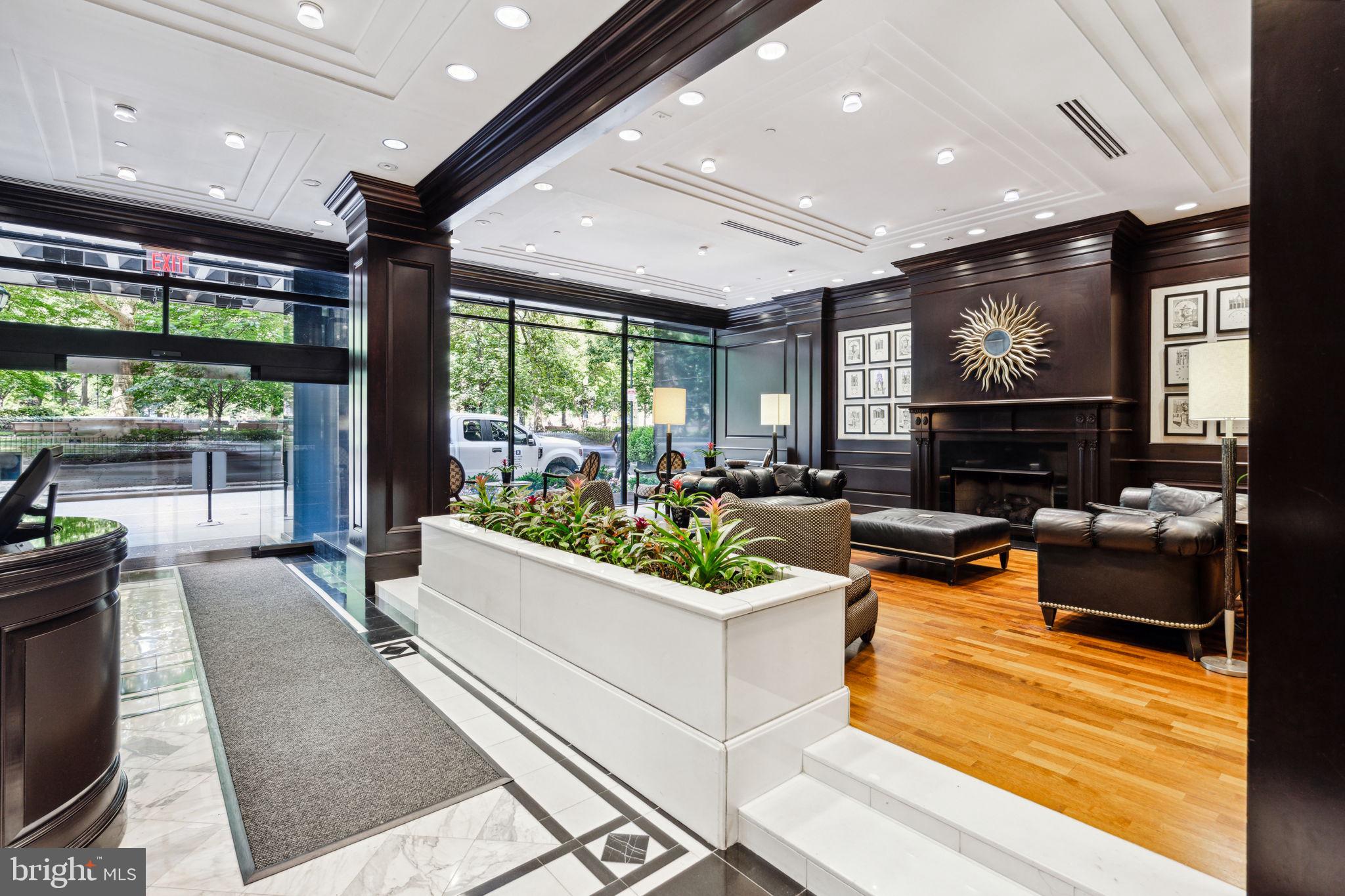 RITTENHOUSE SQUARE - Residential