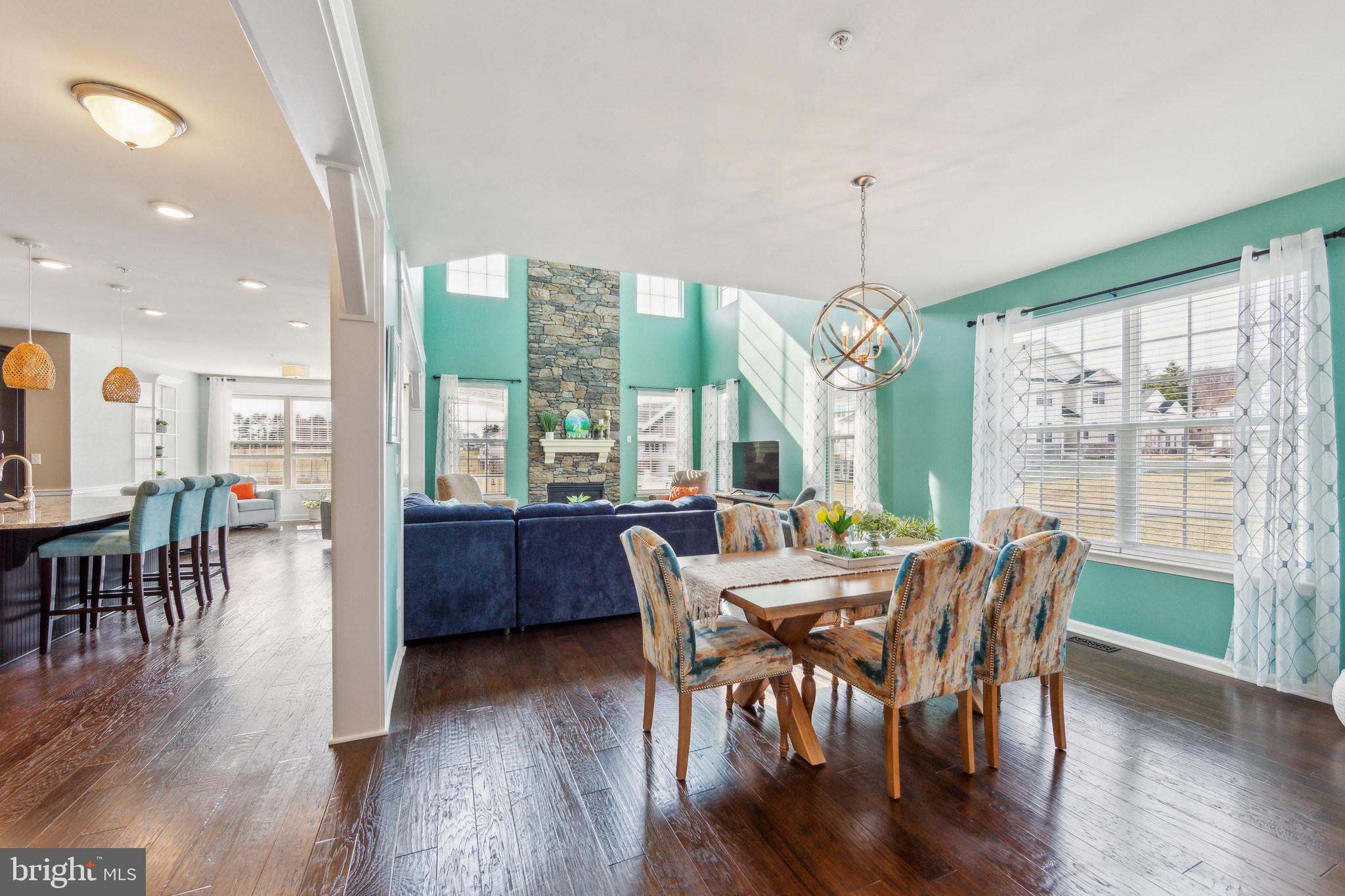 422 LEE PLACE